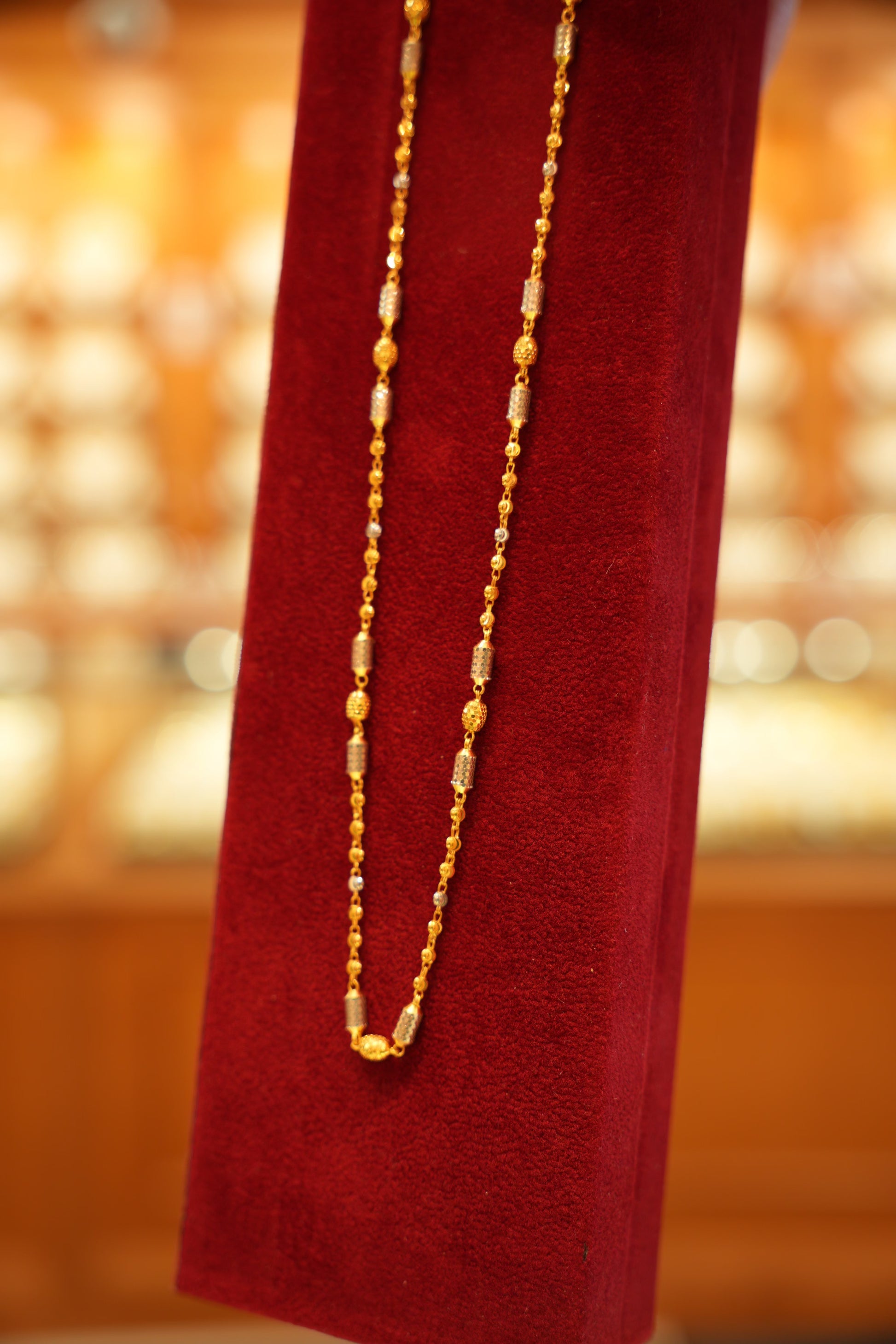 Stylish gold chain design