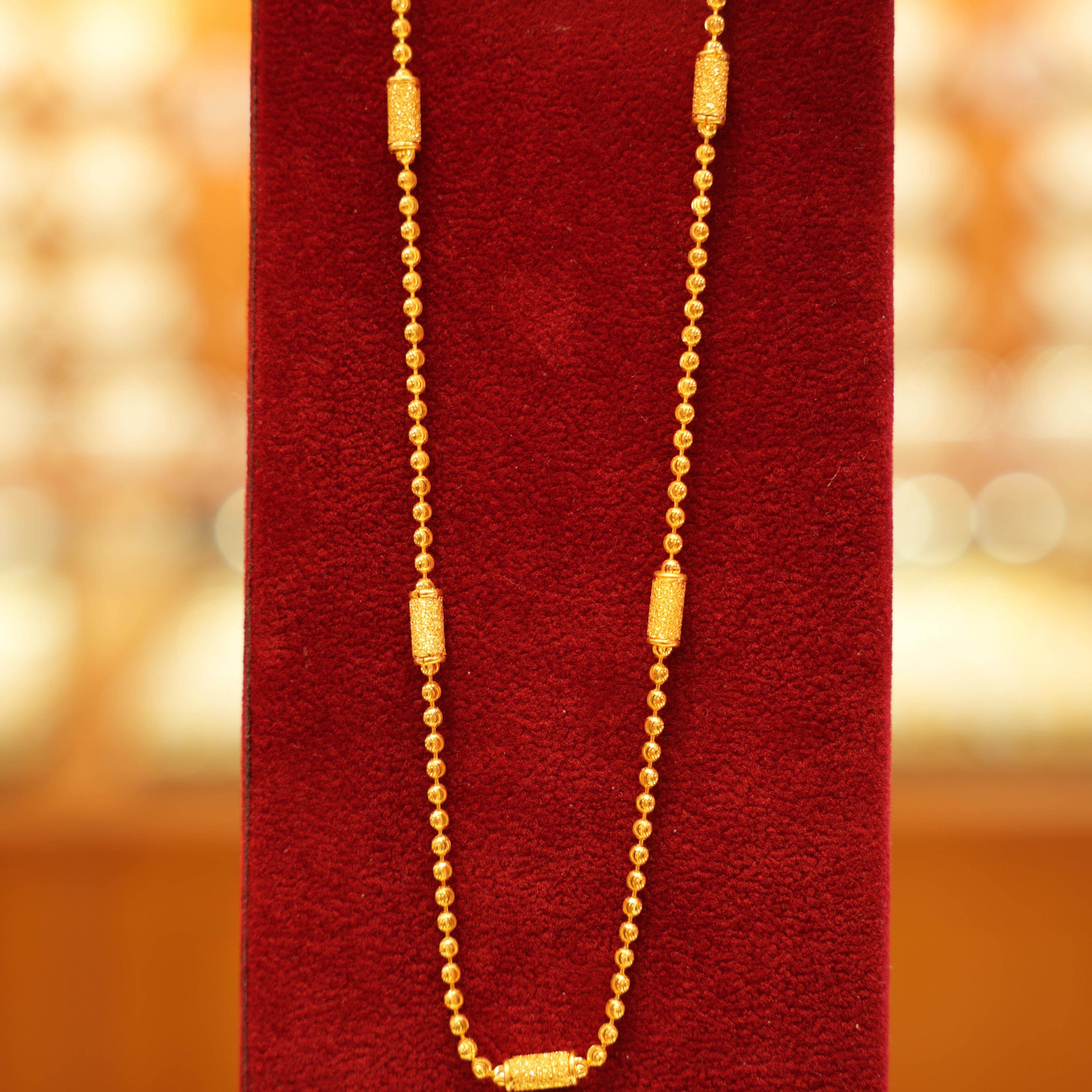 Elegant gold beaded chain
