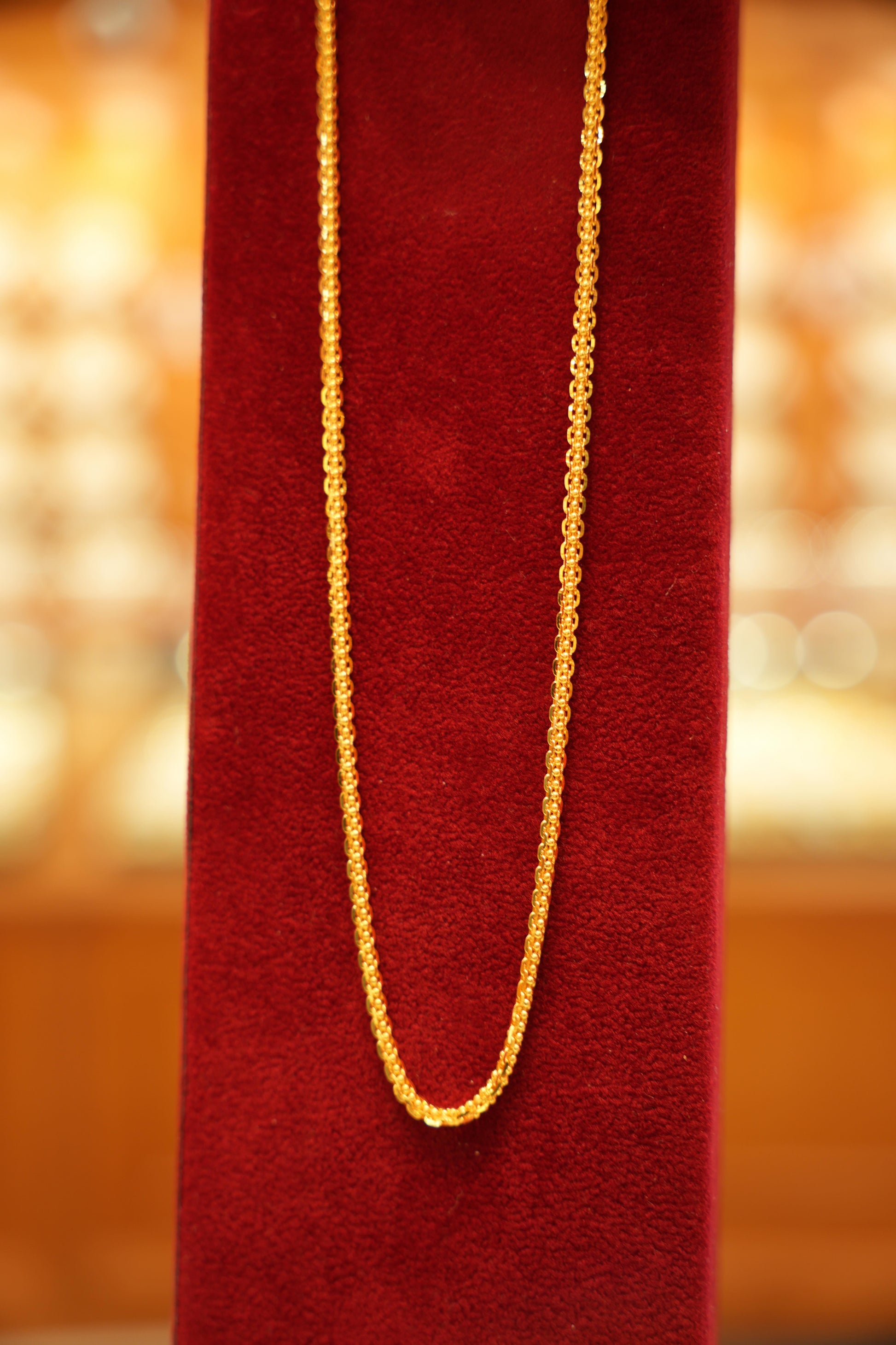 Luxury gold chain jewelry collection online