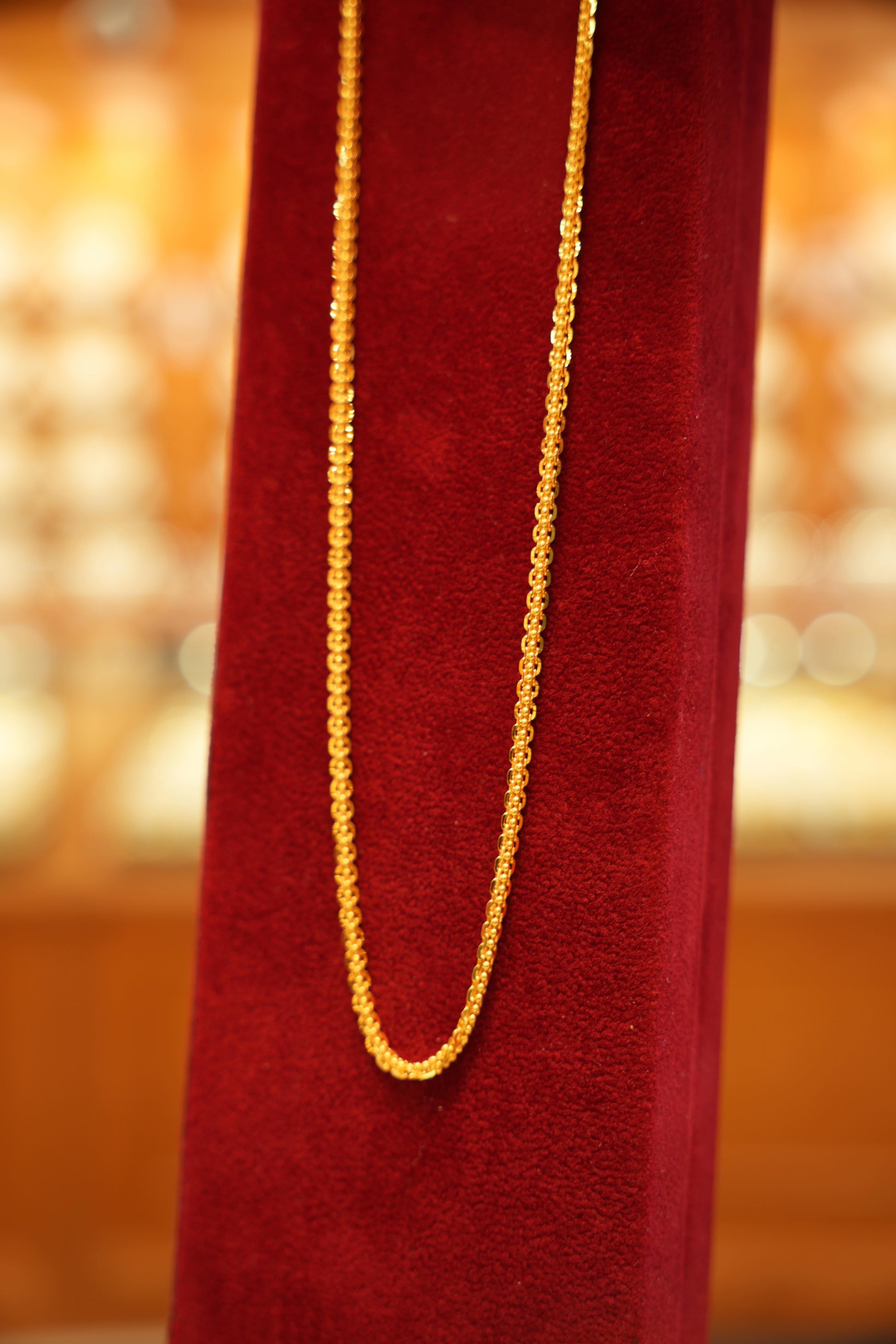 Stylish gold chain collection for daily wear