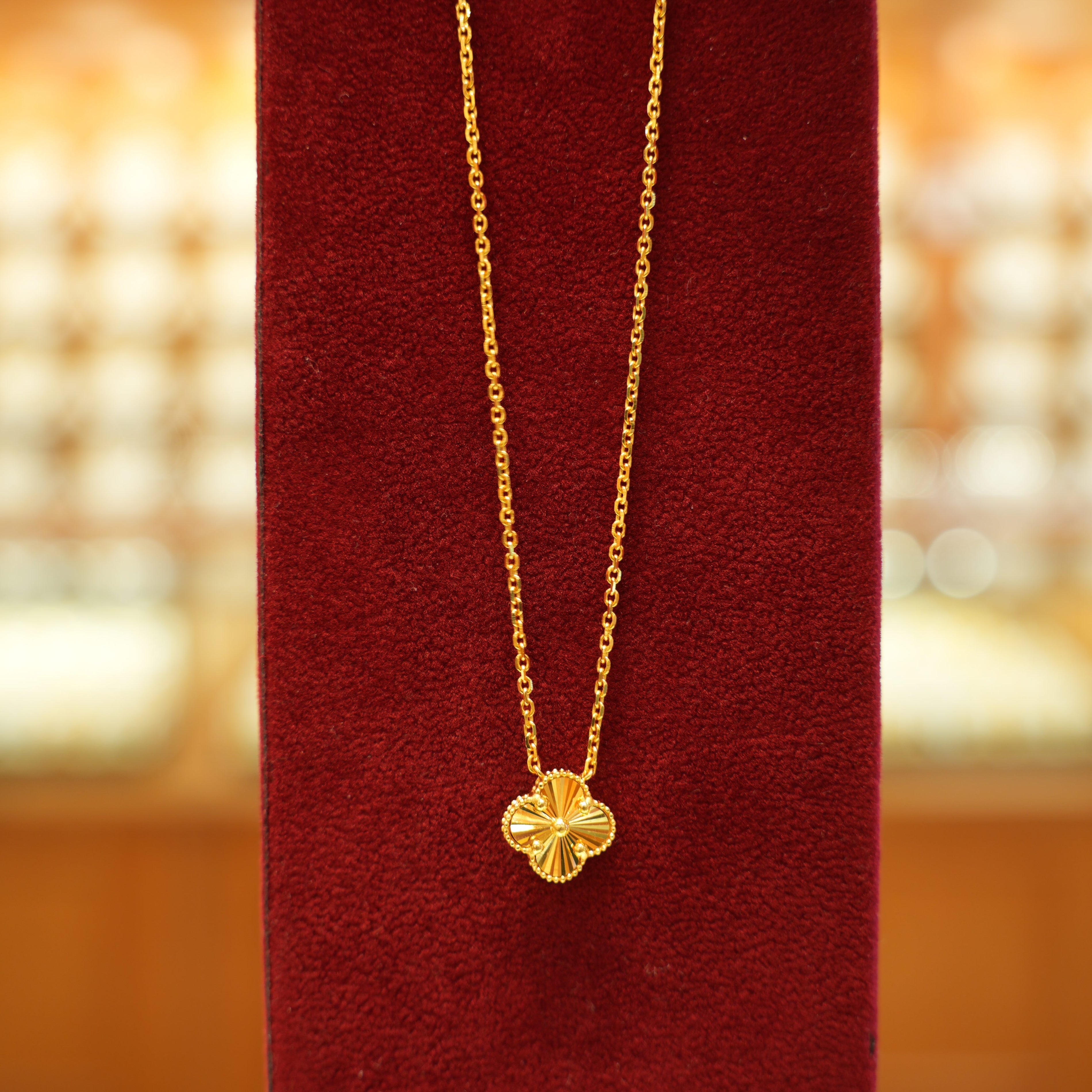 22K Gold Ladies Chain (18 Inches)