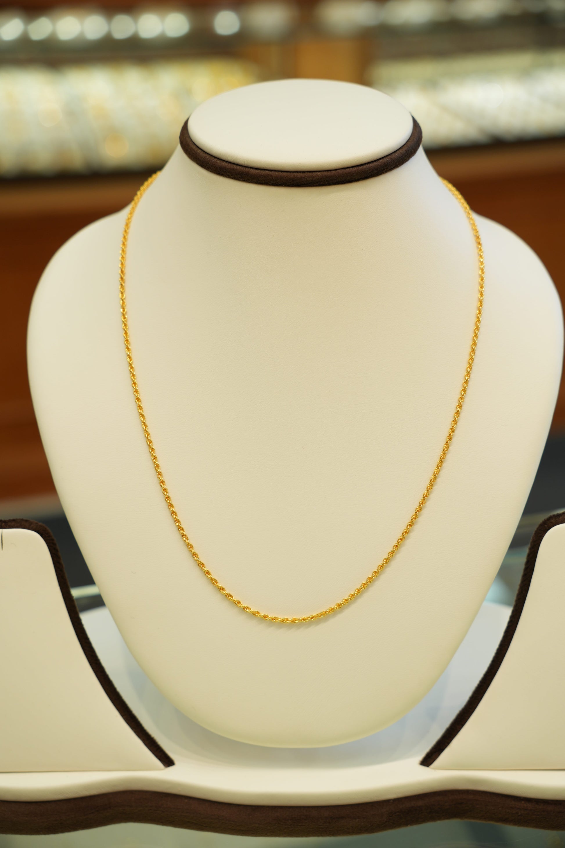 22K Gold Ladies Chain (18 Inches)