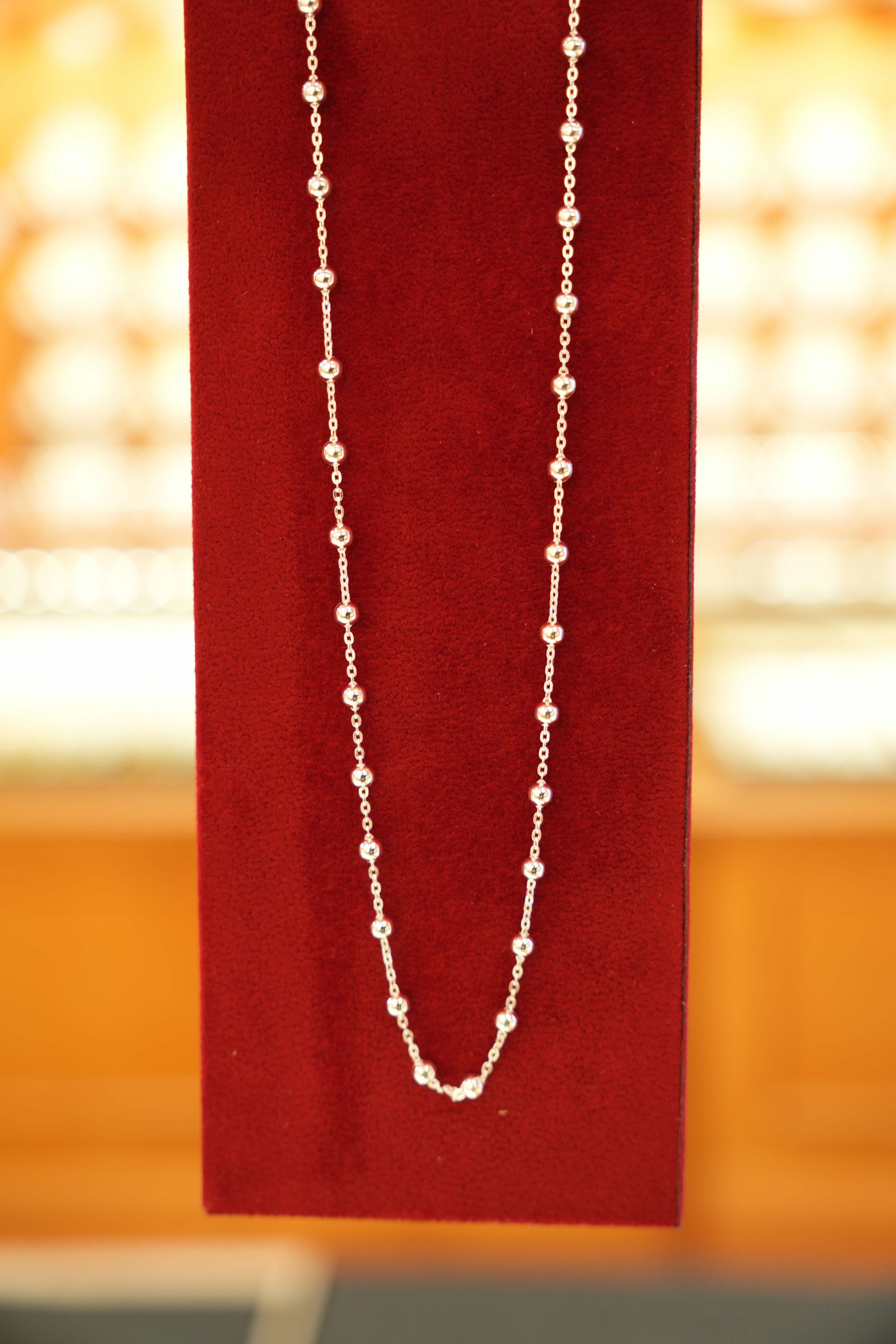 Classic silver chain style
