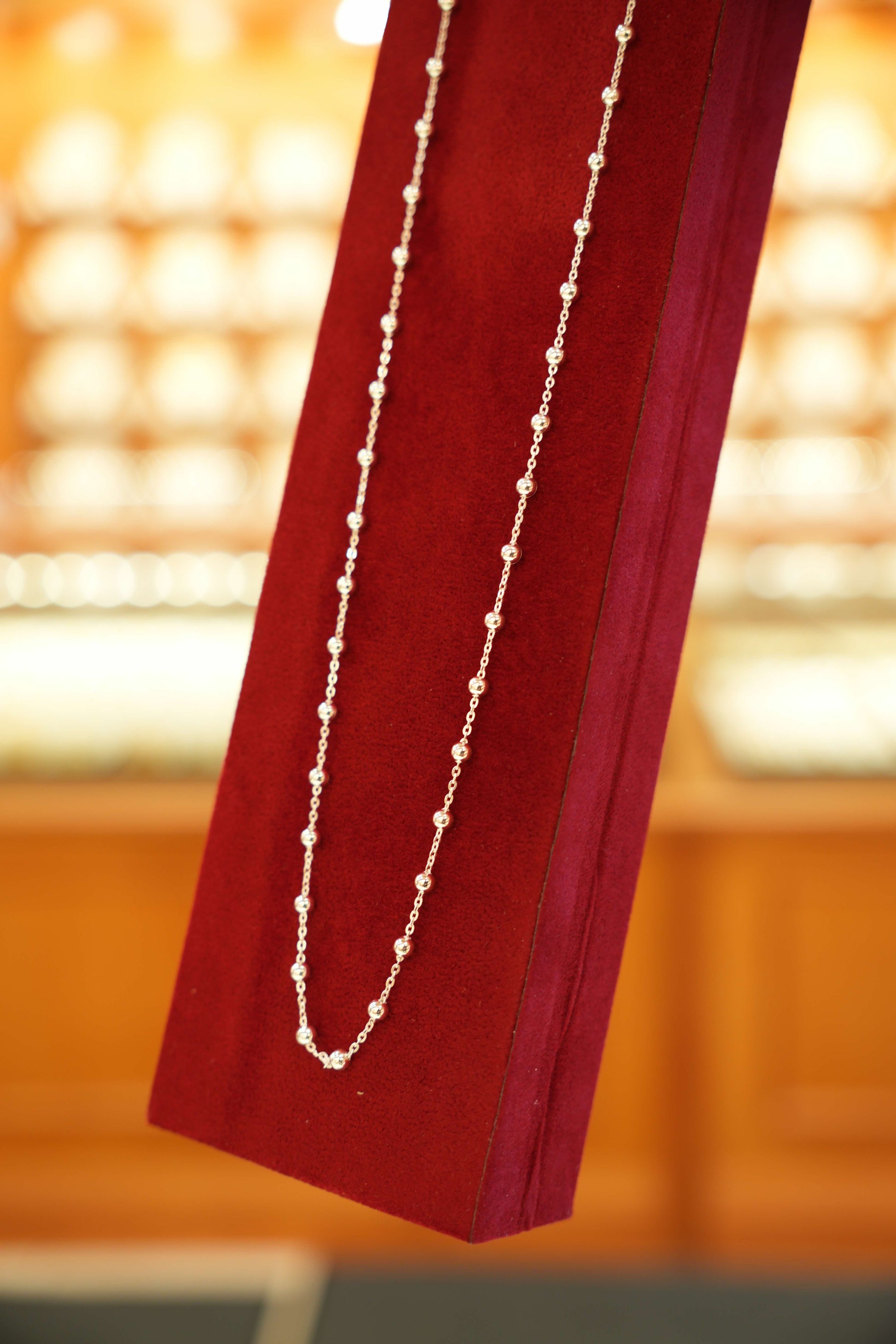 Sleek silver chain design