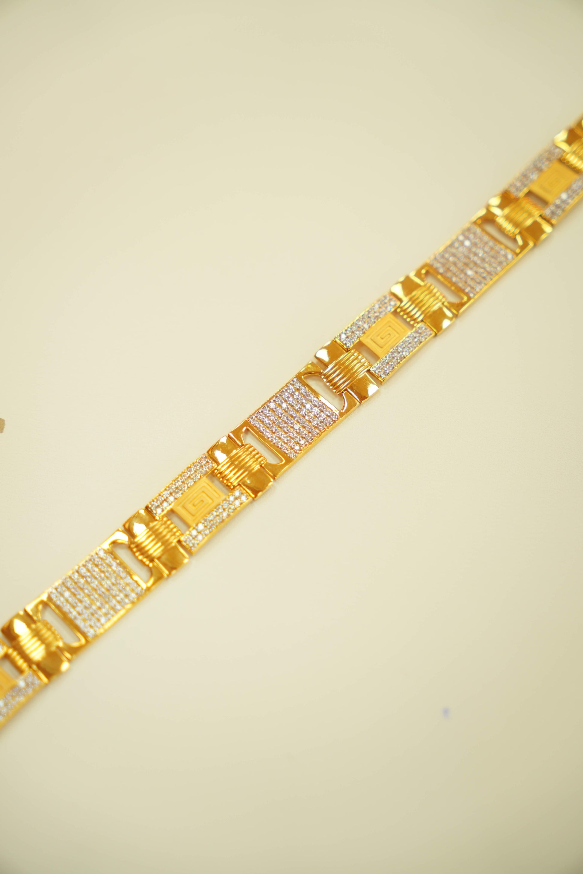 Mens gold chain bracelets
