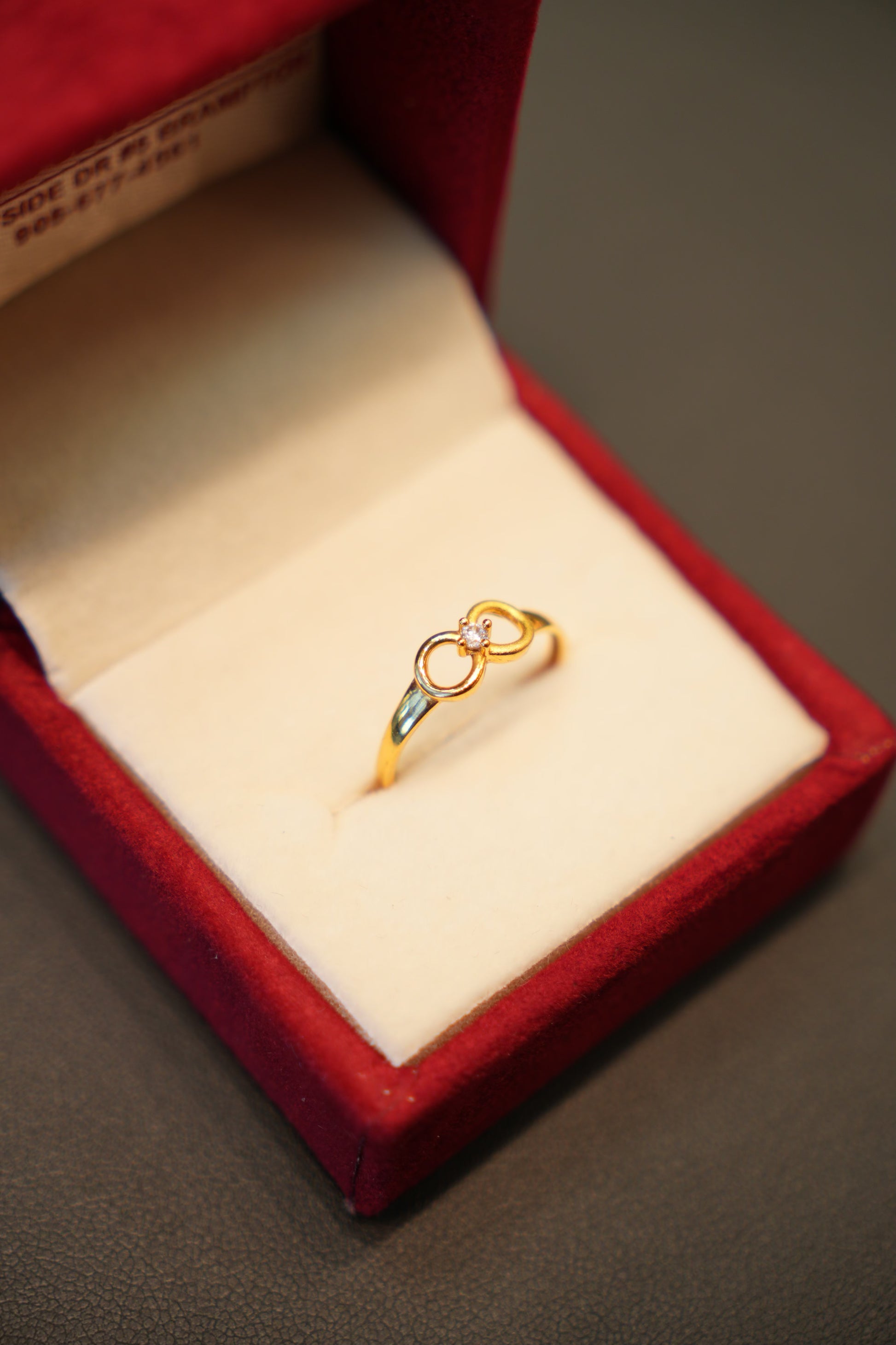22K Gold Ladies Ring