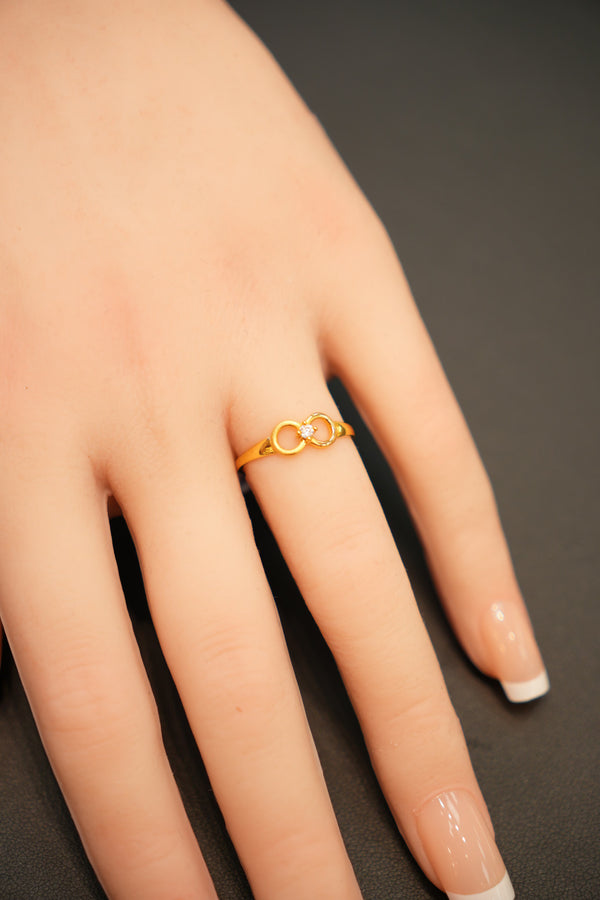 22K Gold Ladies Ring
