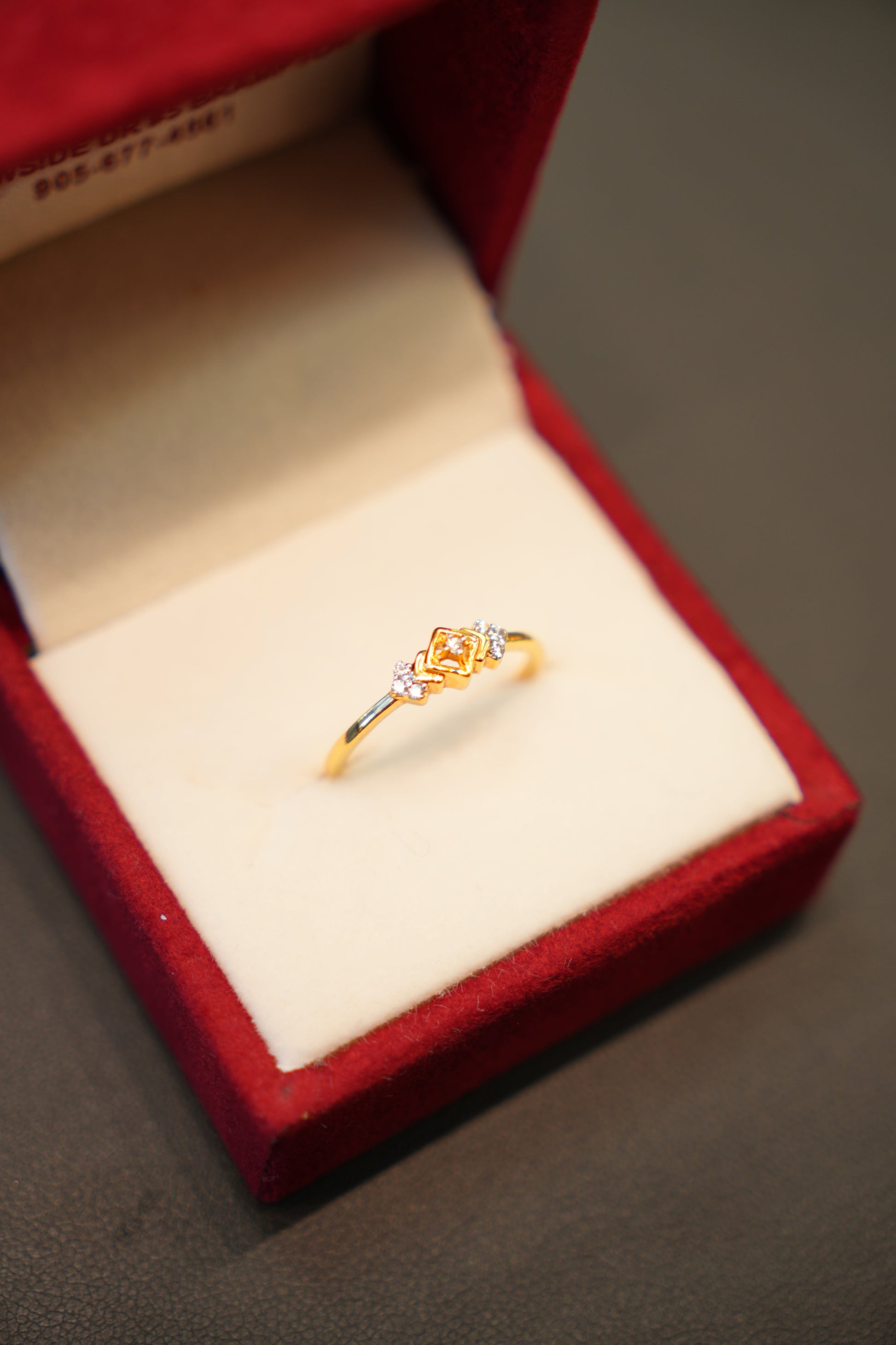 22K Gold Ladies Ring