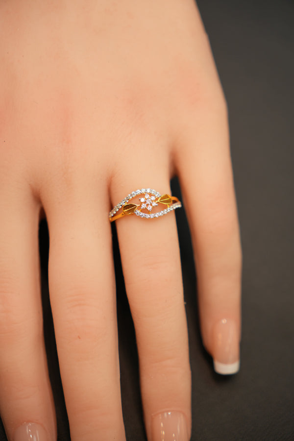 22K Gold Ladies Ring