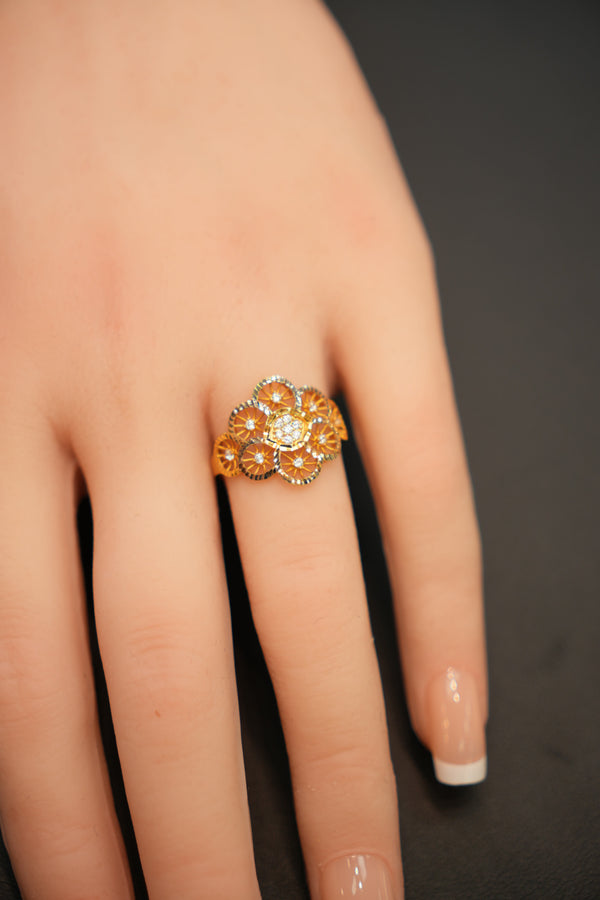 22K Gold Ladies Ring