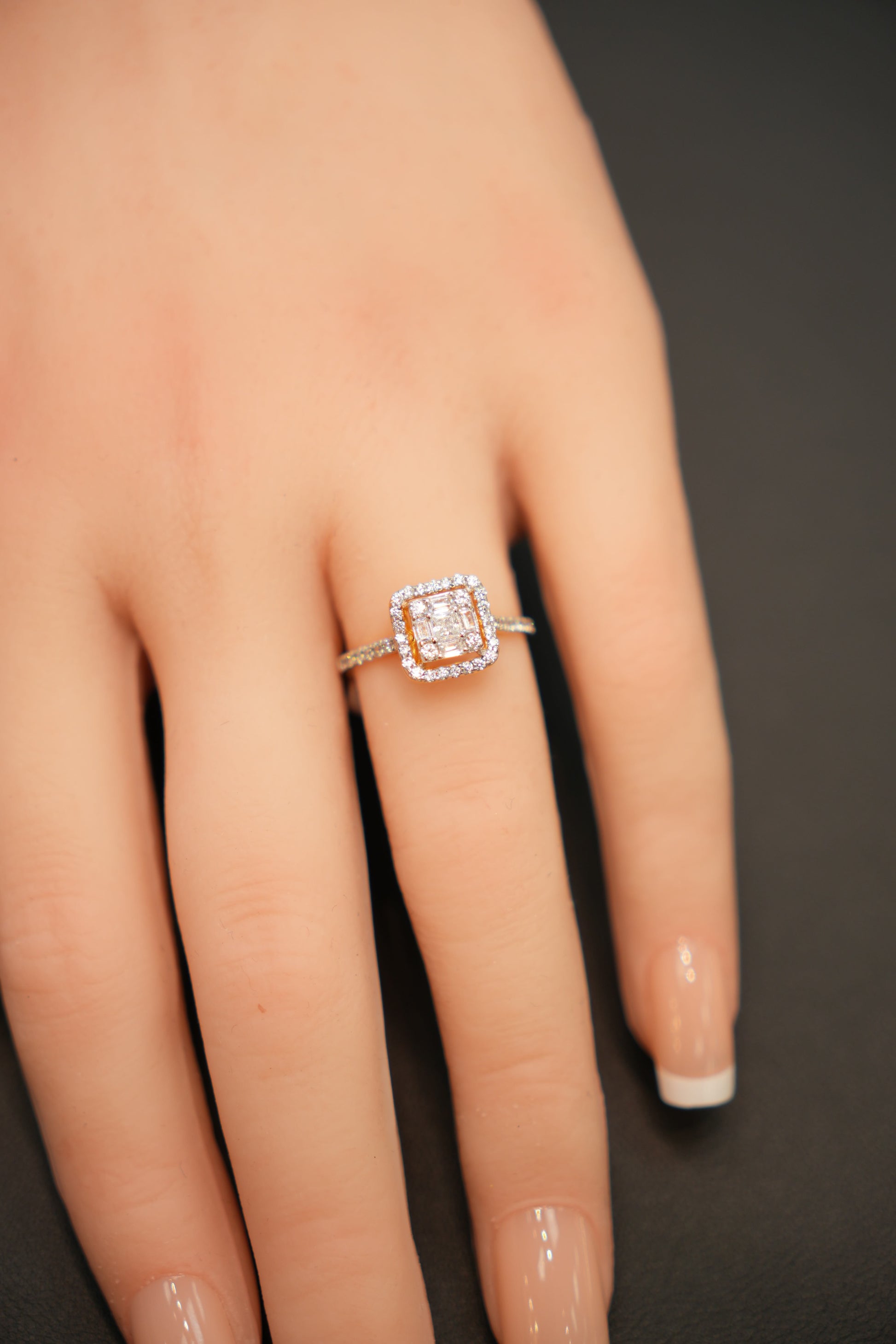 22K Gold Ladies Ring