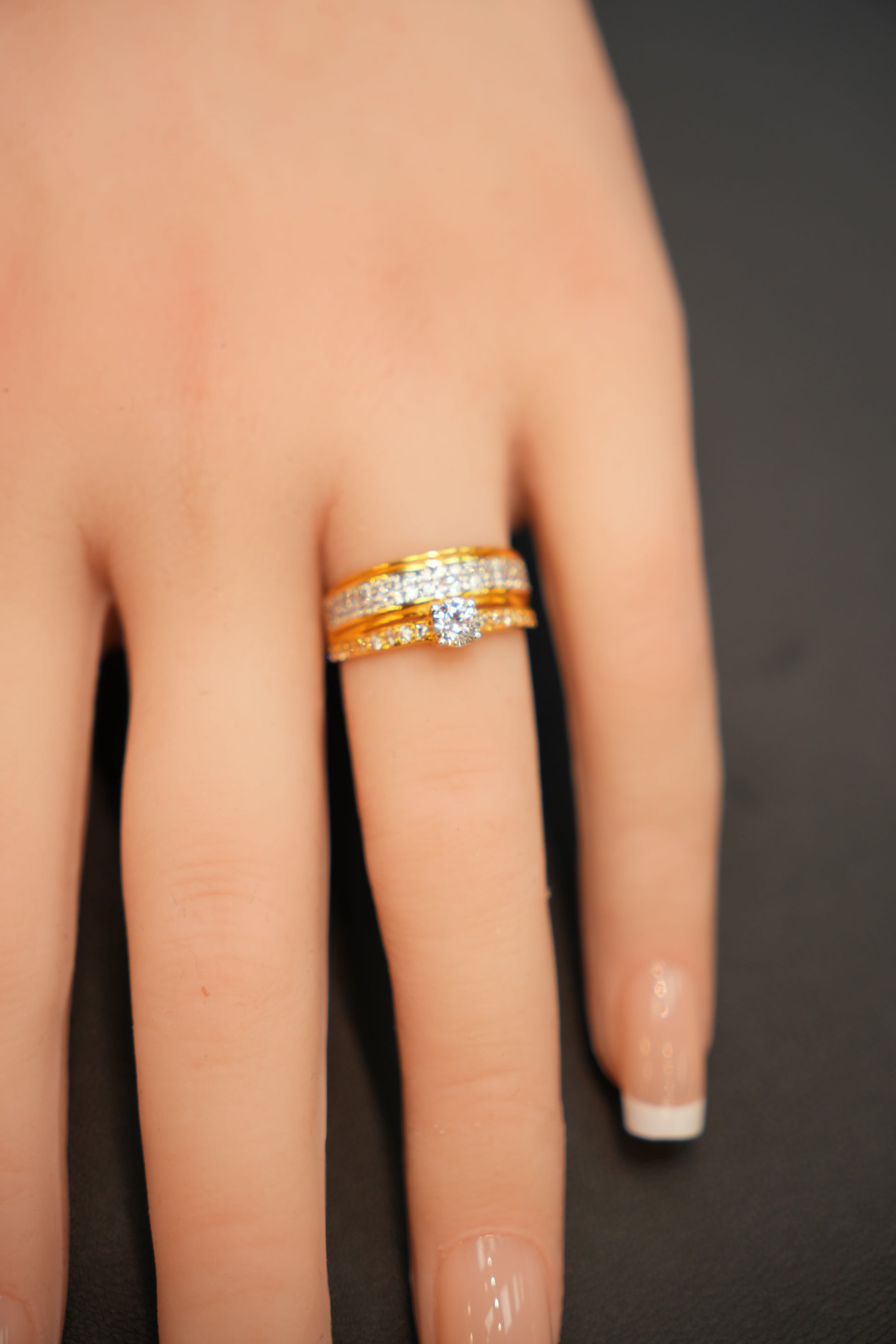 22K Gold Ladies Ring