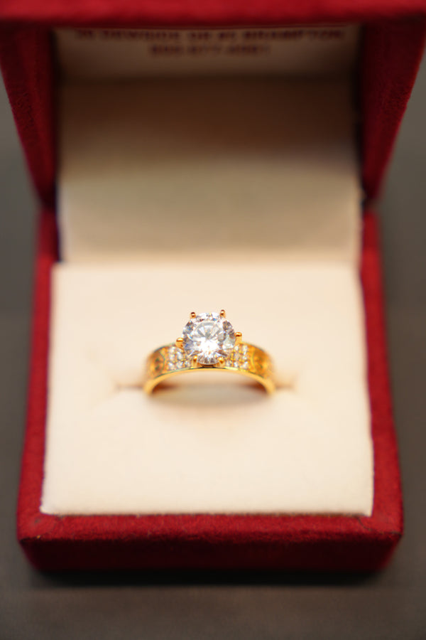 22K Gold Ladies Ring