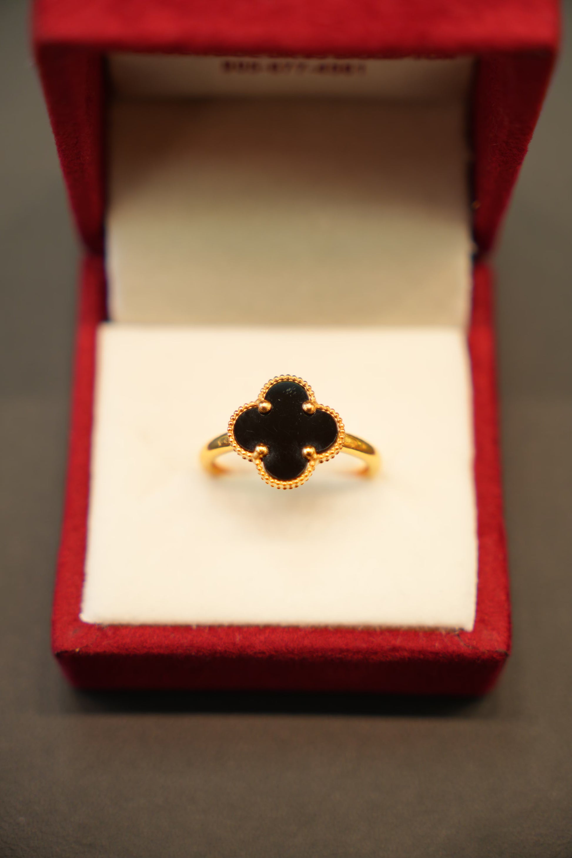 22K Gold Ladies Clover Ring