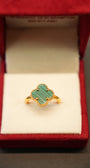 22K Gold Ladies Clover Ring