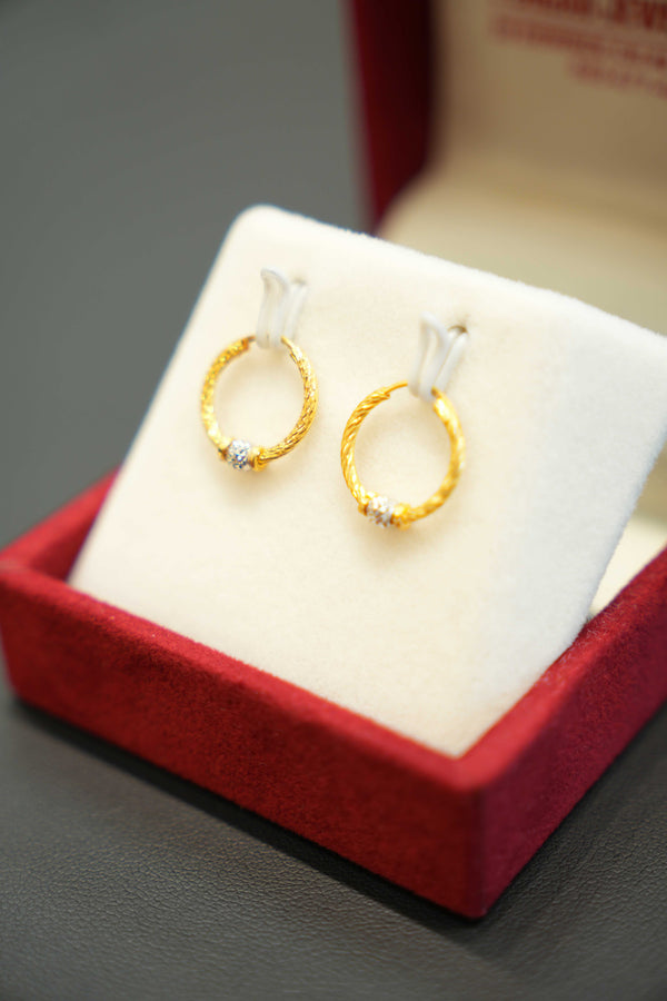 Premium gold earrings
