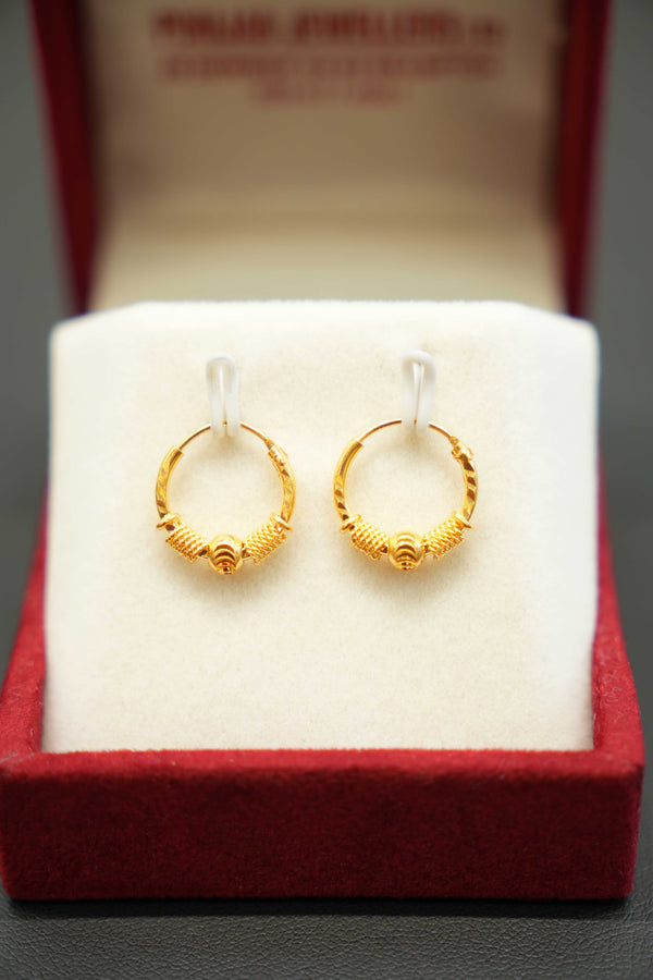 Stylish 22K yellow gold earrings