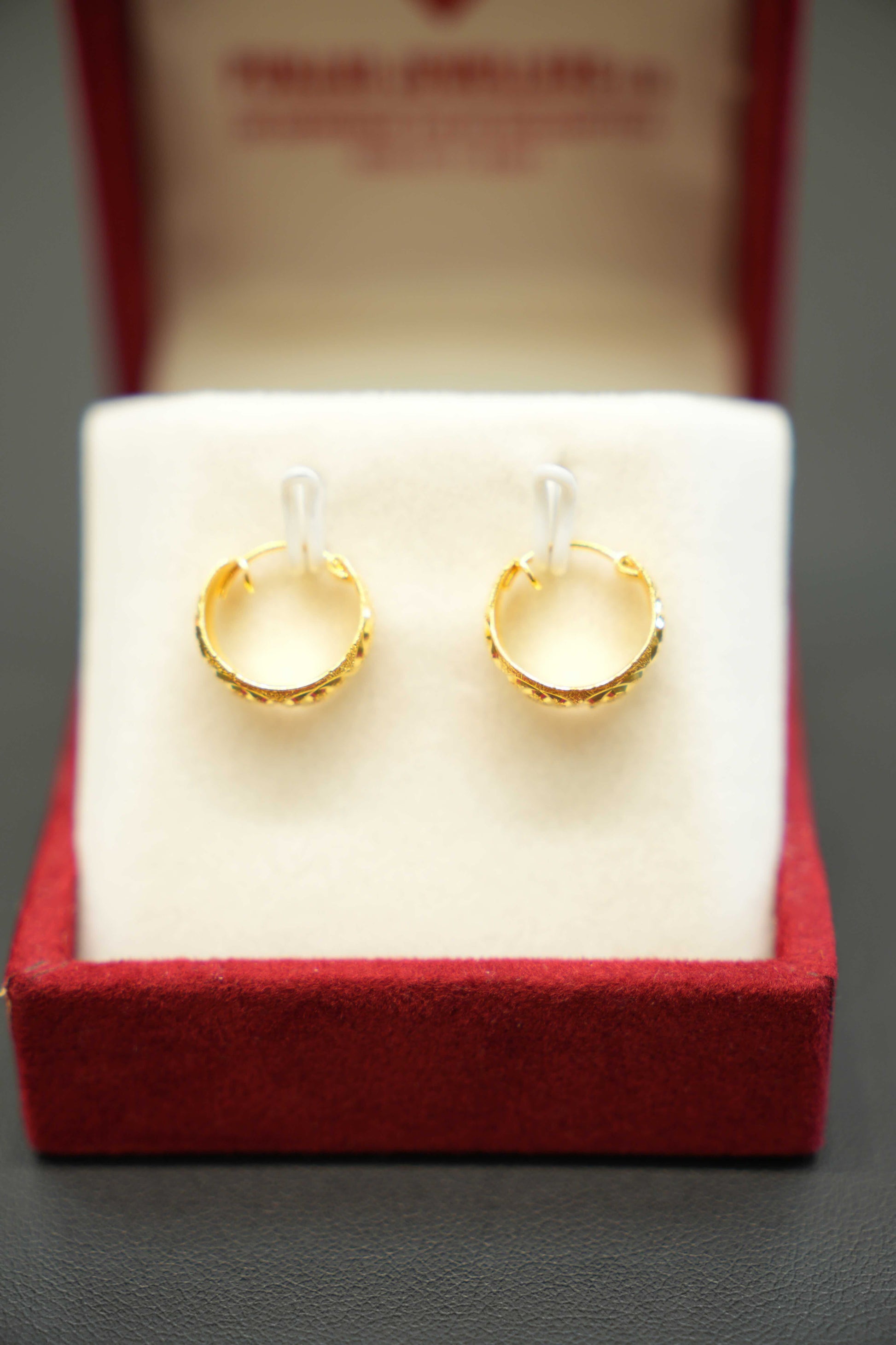 Classic ladies 22K gold earrings