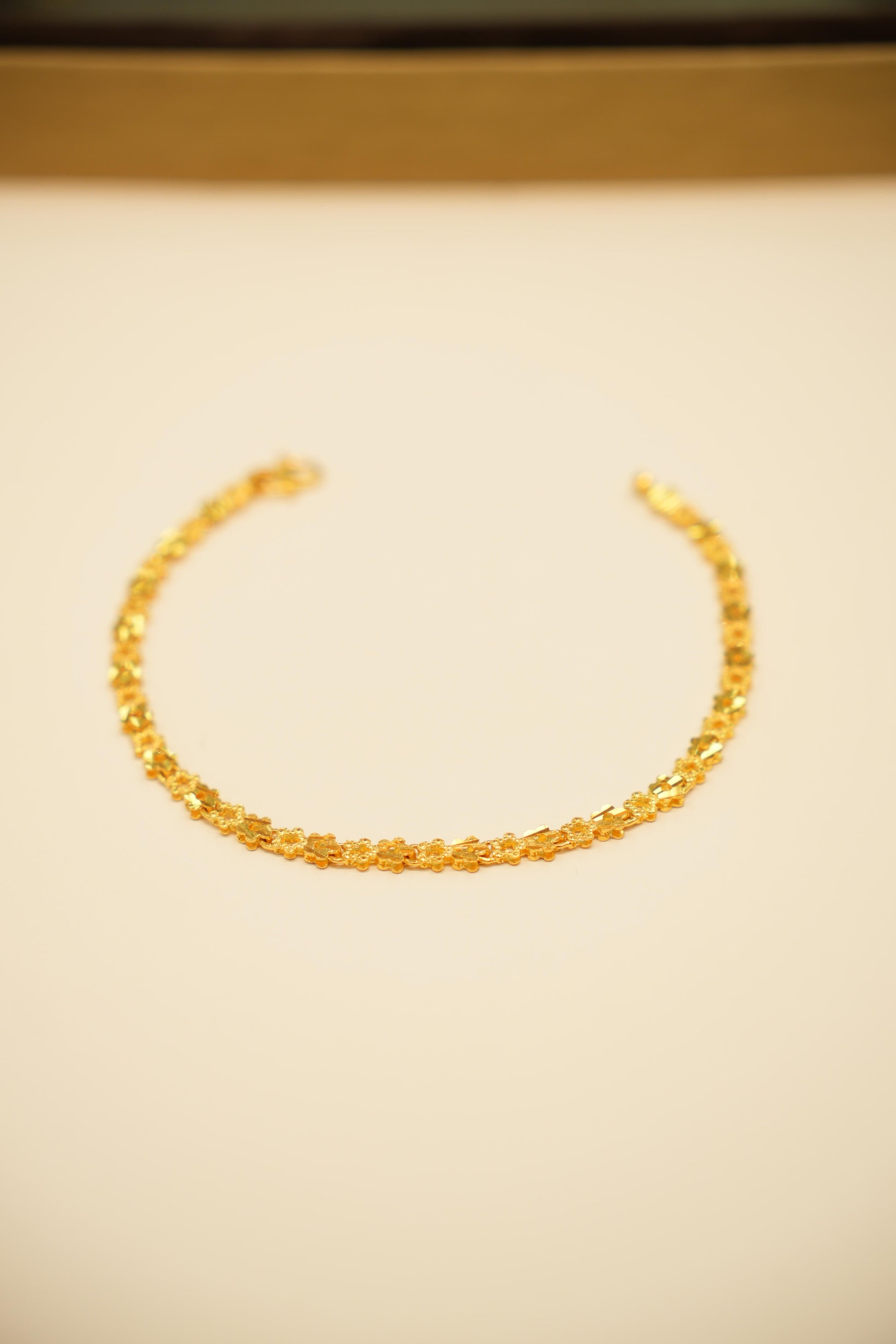 22K Gold Ladies Bracelet