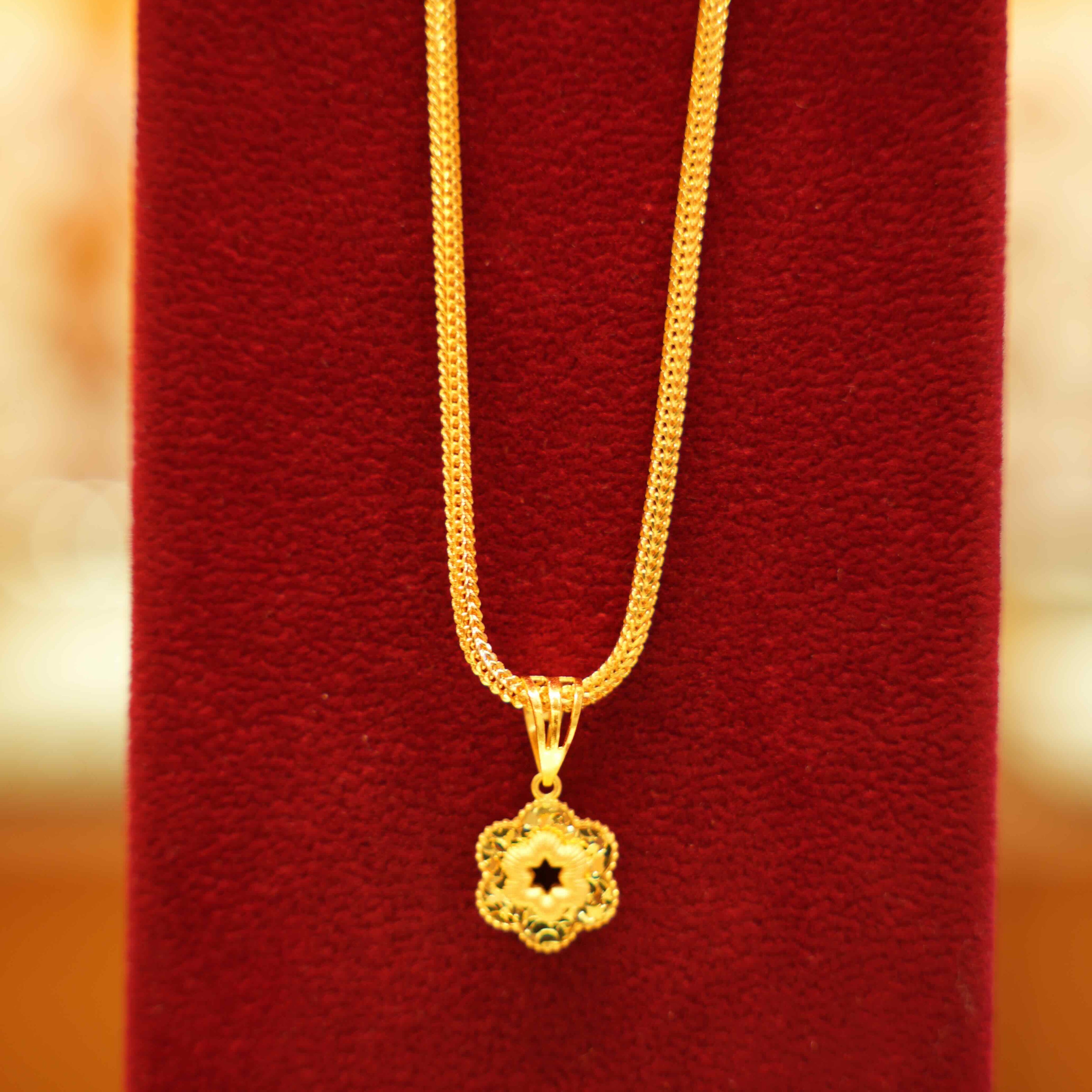 22K Gold Pendant