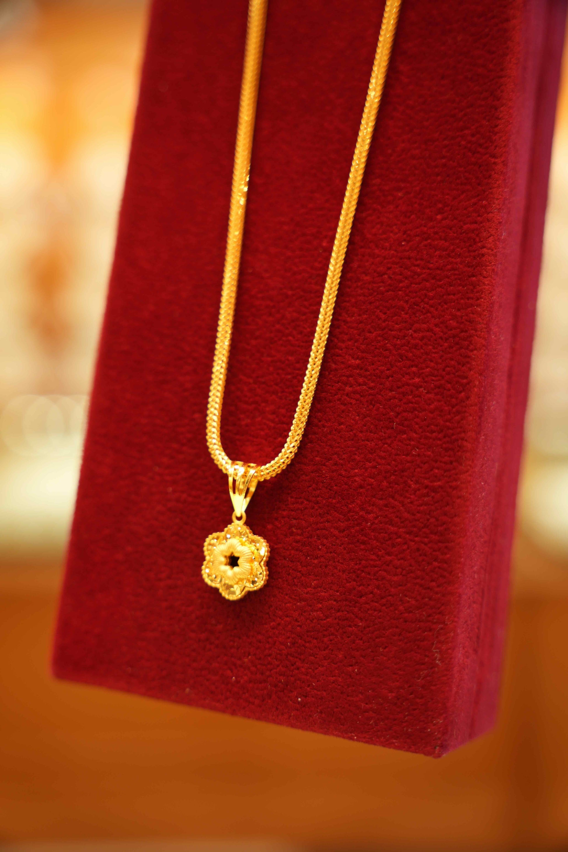 22K Gold Pendant