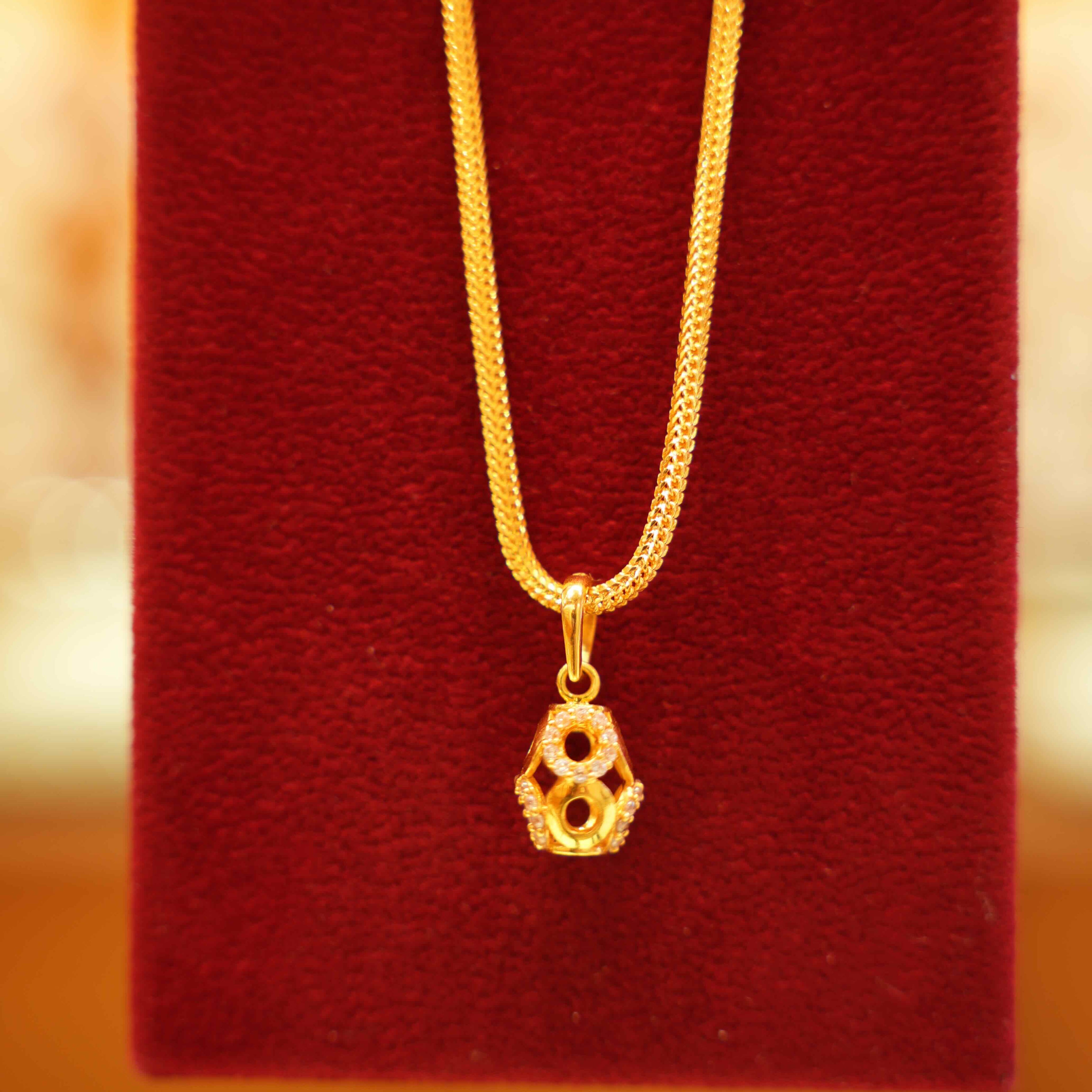 22K Gold Pendant