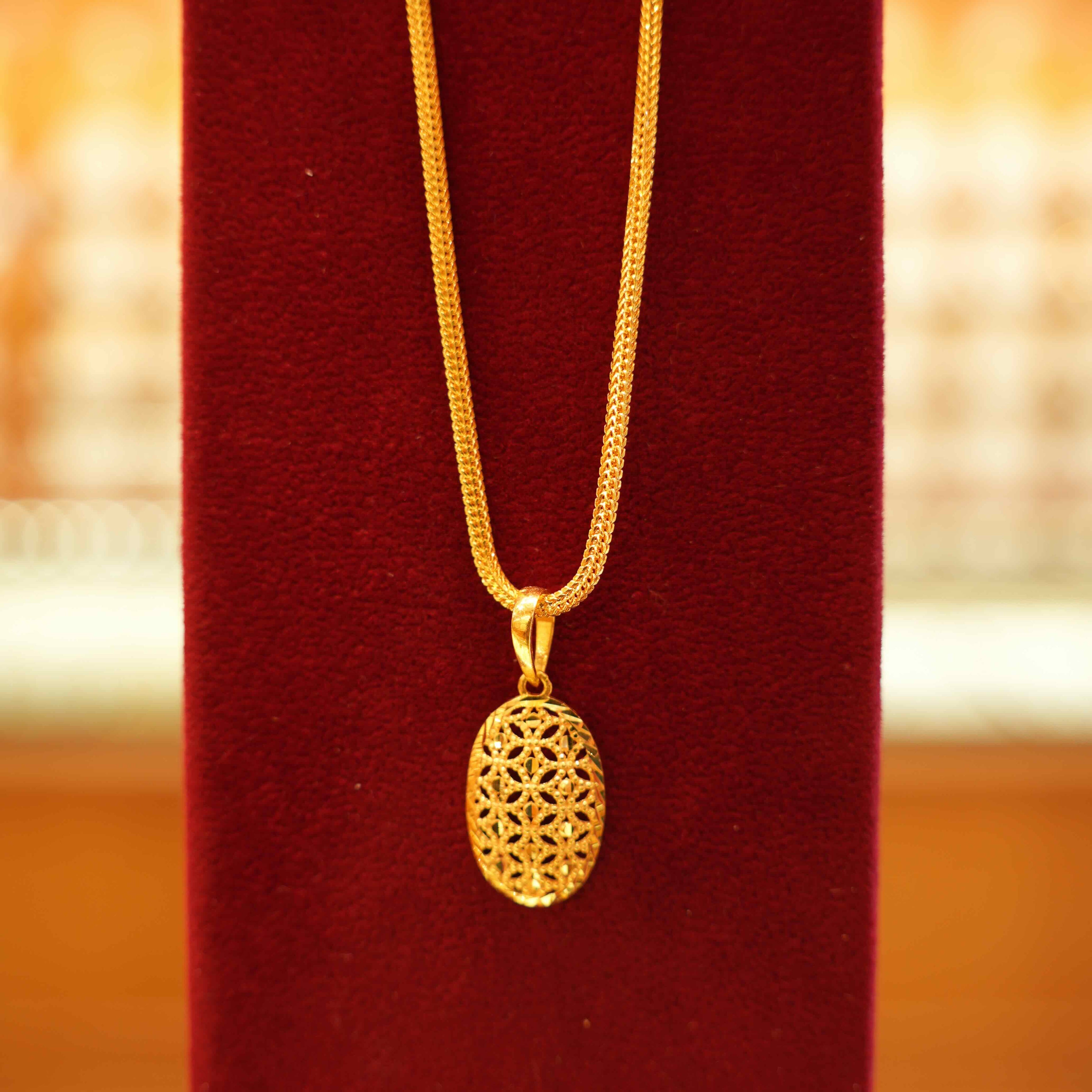 22K Gold Pendant