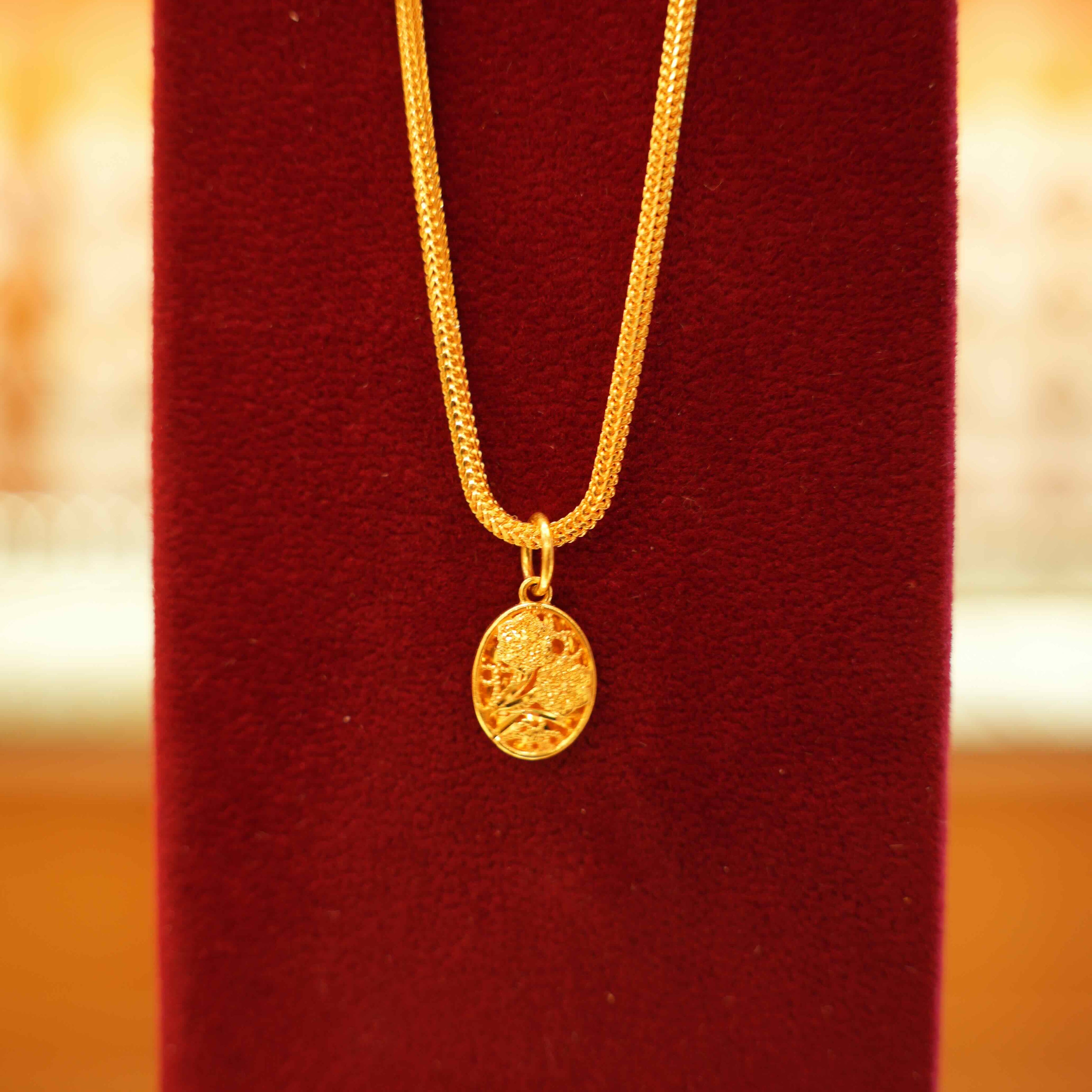 22K Gold Pendant
