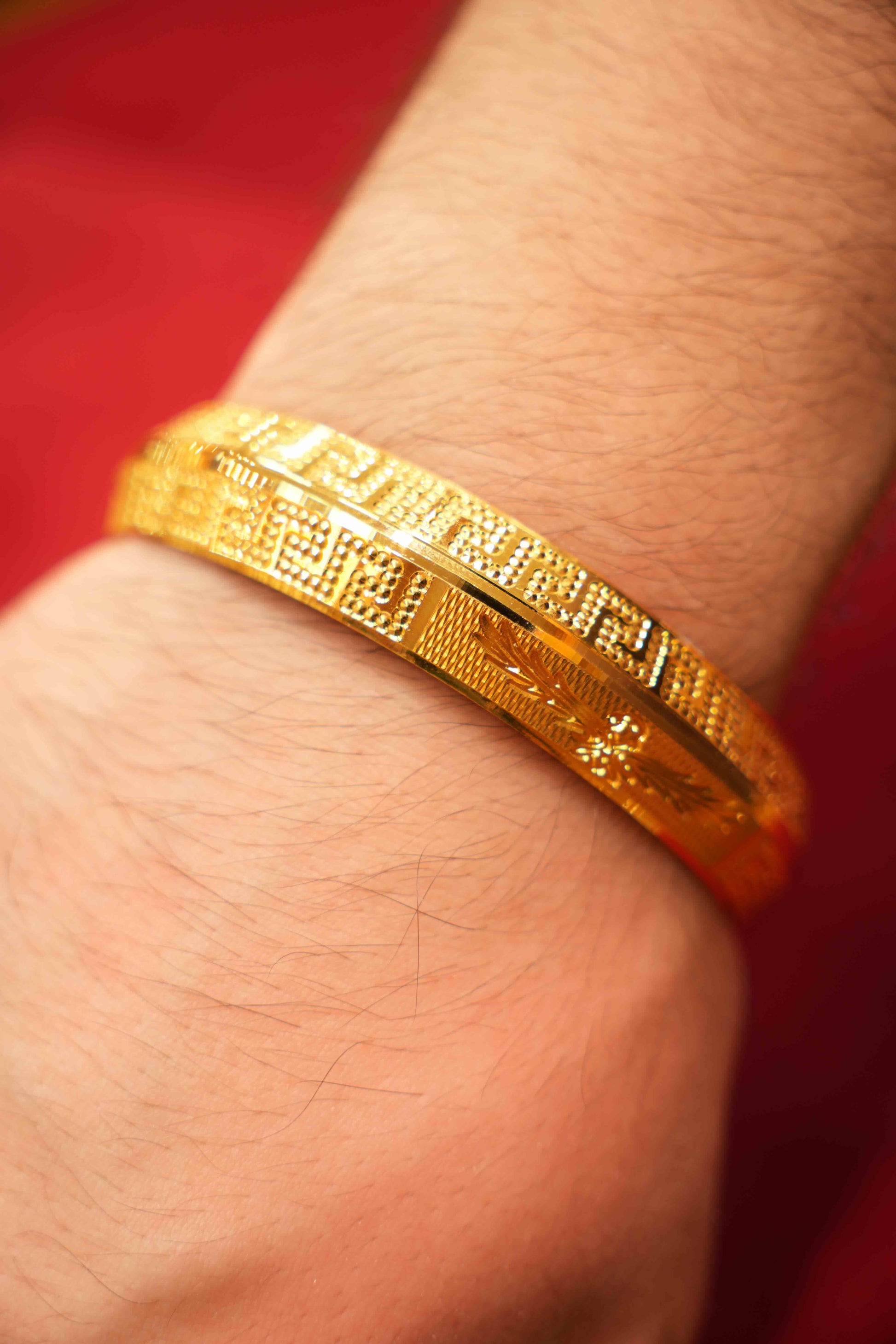 22K Gold Men's Kara