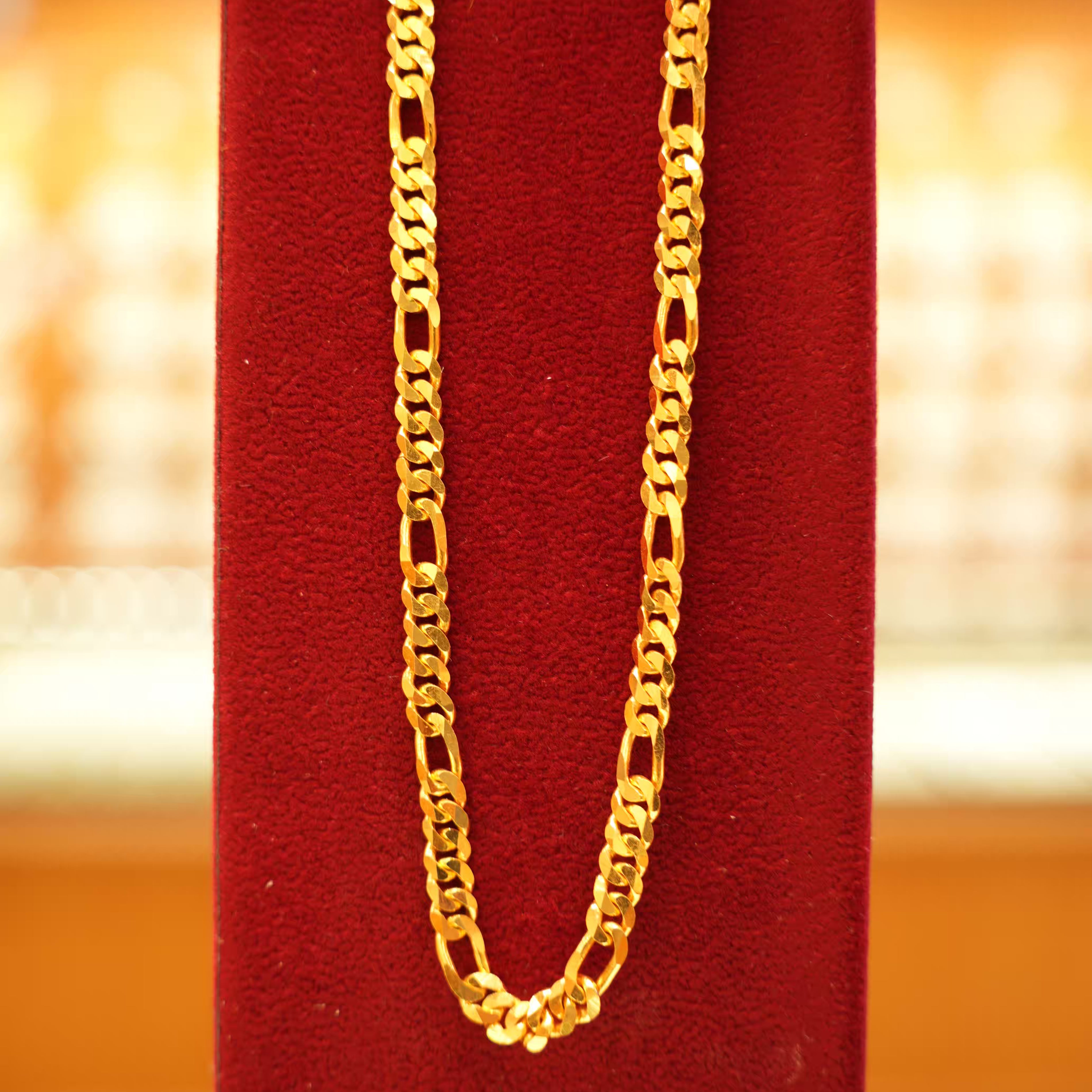 22K Gold Designer Men's Chain (22 Inches)