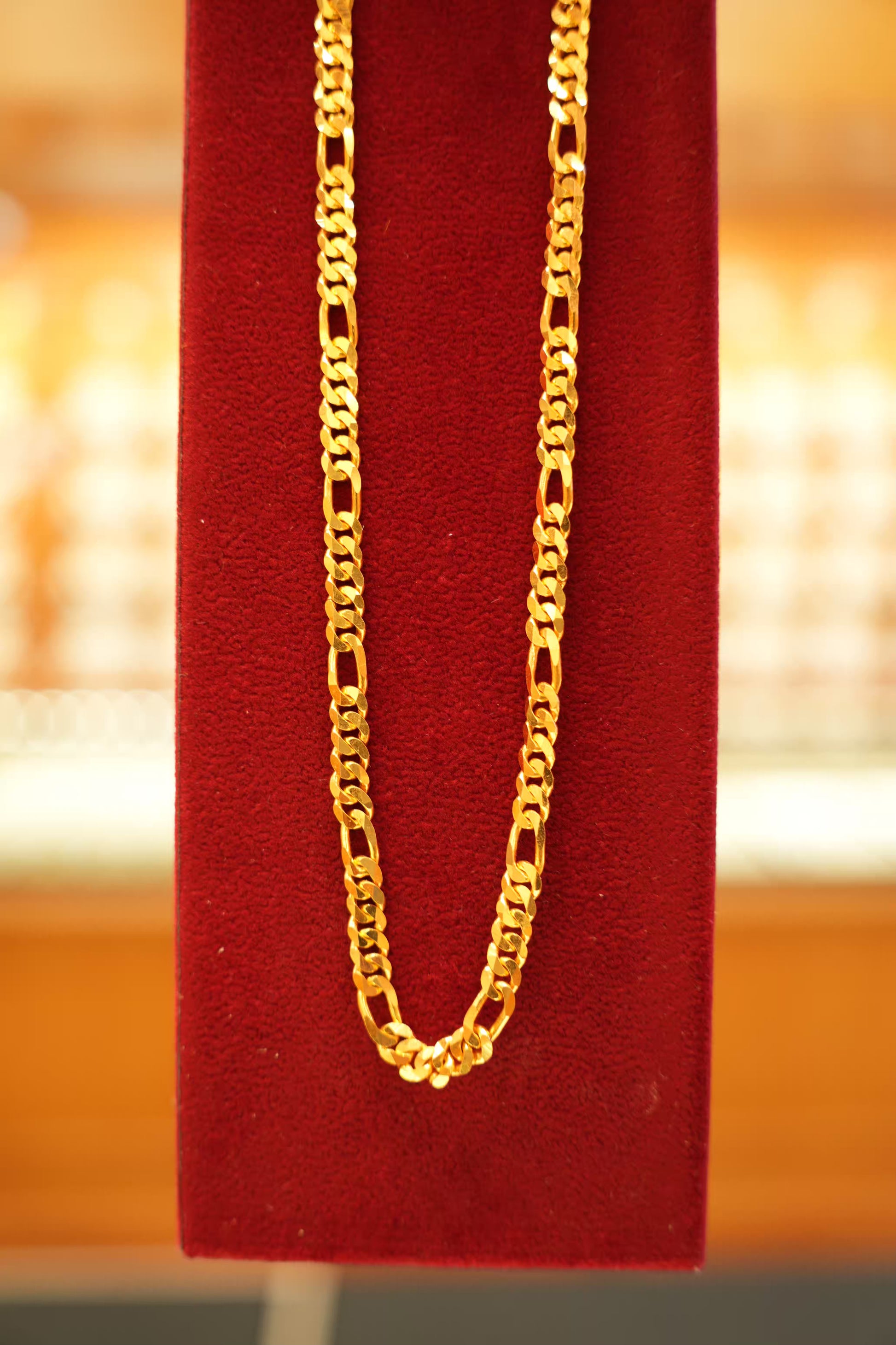 22K Gold Designer Men's Chain (22 Inches)