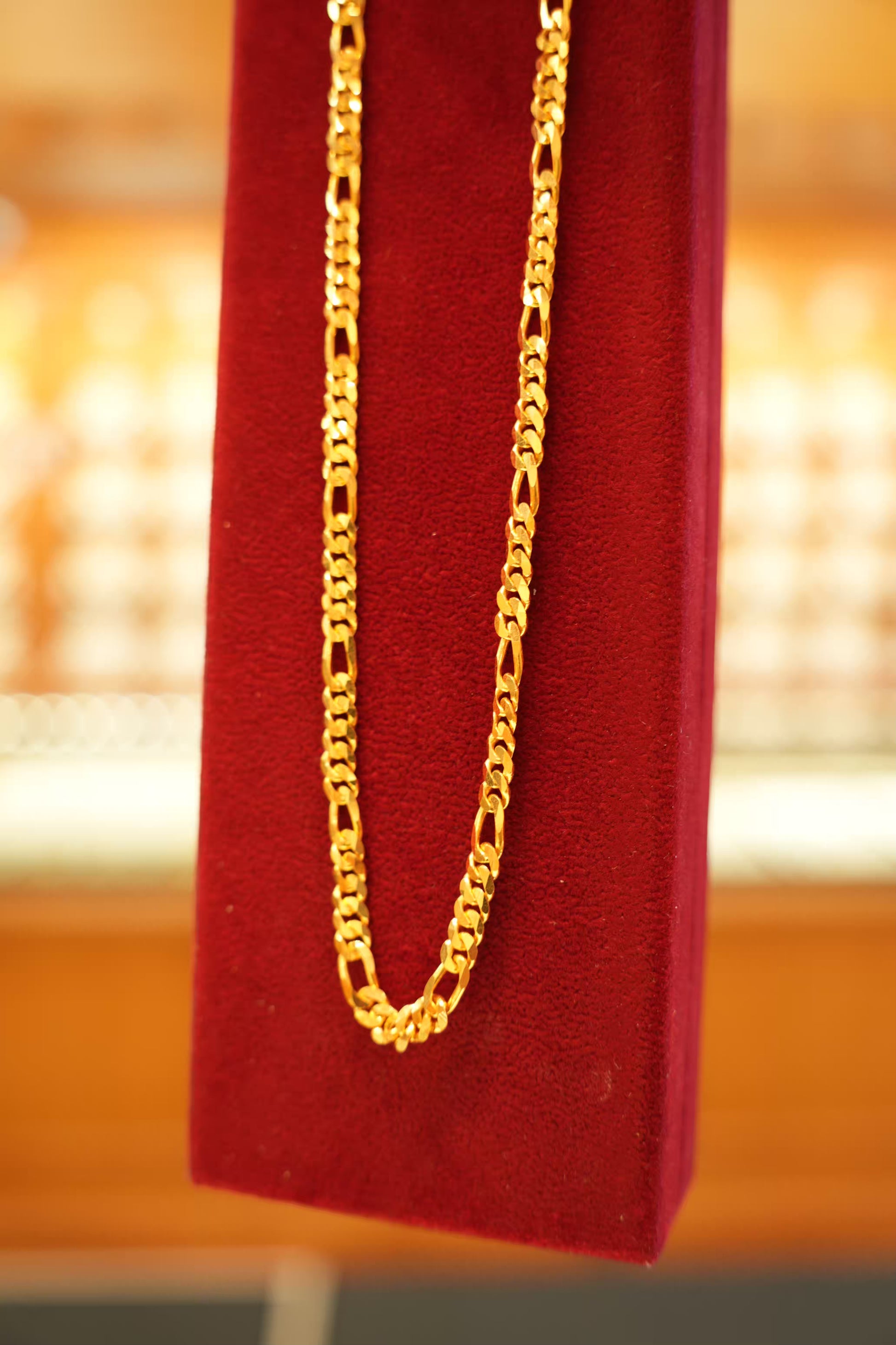 22K Gold Designer Men's Chain (22 Inches)