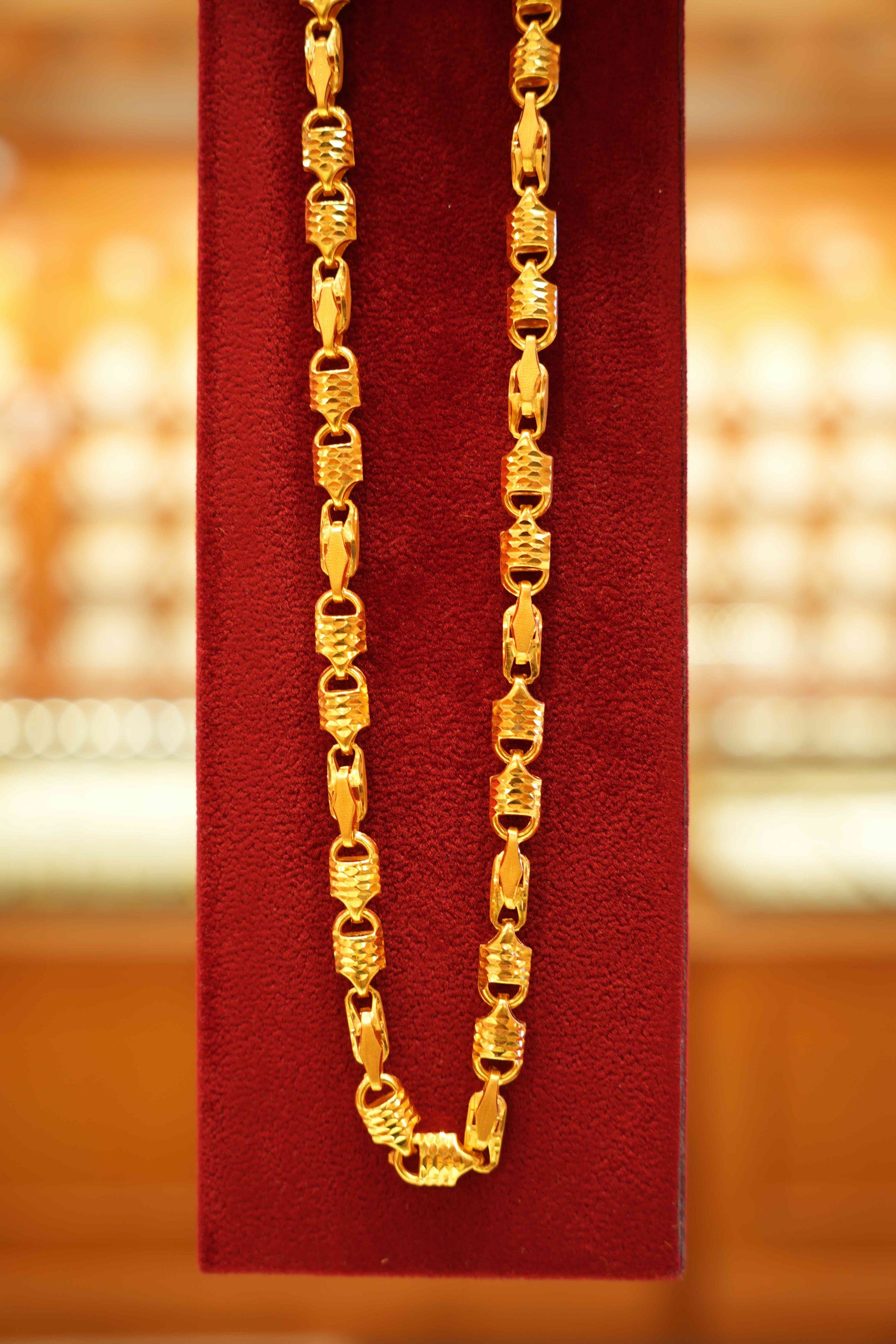 22K Gold Designer Men's Chain (22 Inches)
