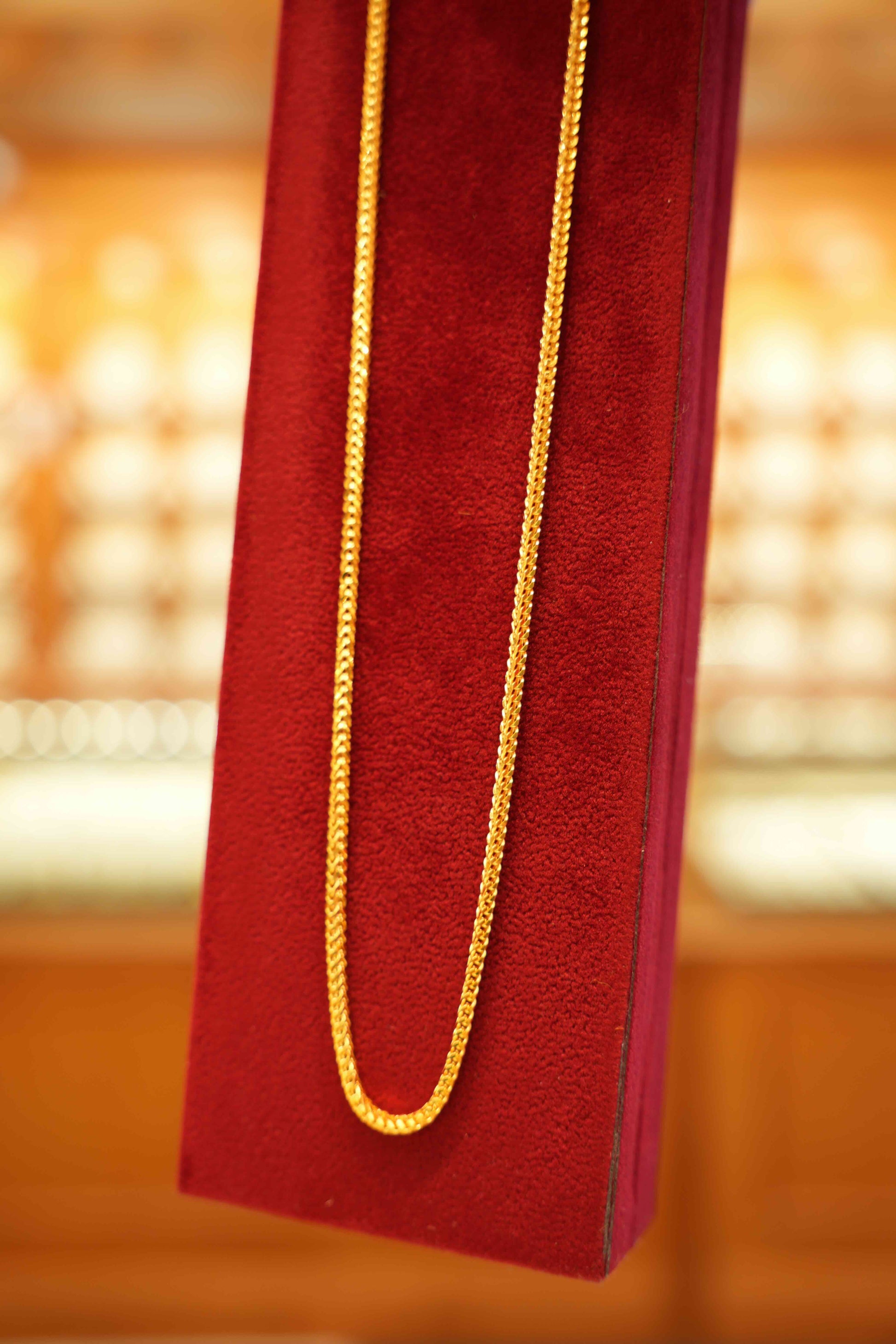 22K Gold Designer Men's Chain (22 Inches)