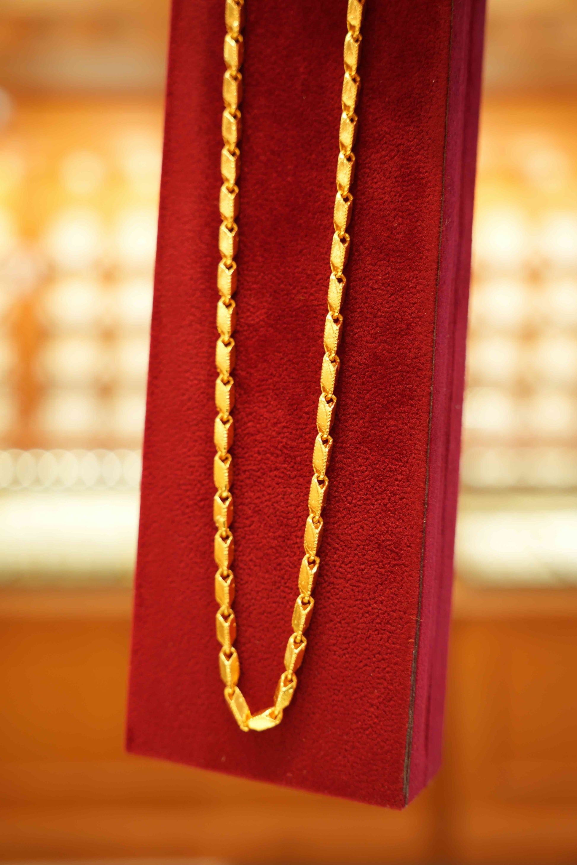 22K Gold Designer Men's Chain (21 Inches)