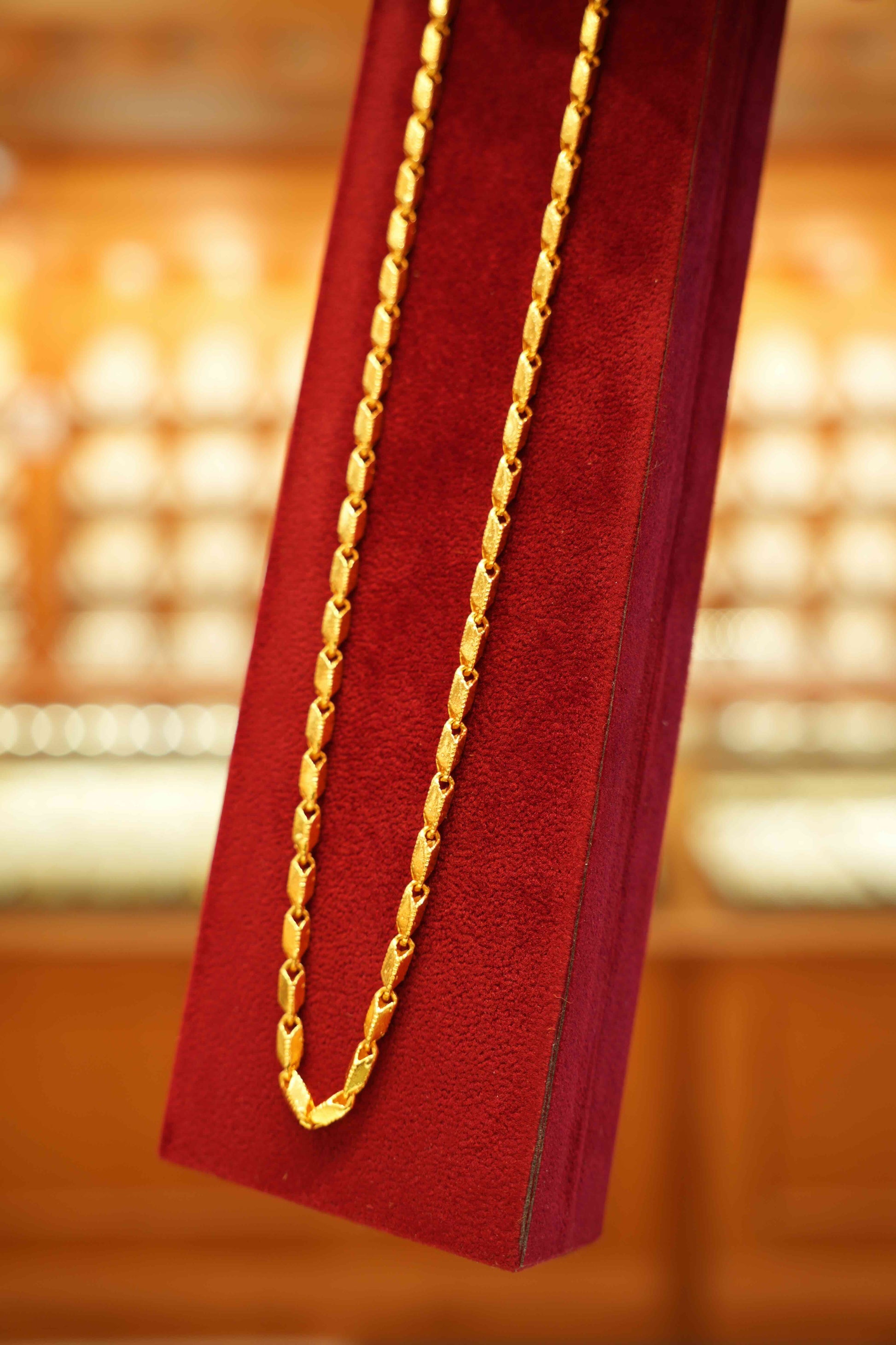 22K Gold Designer Men's Chain (21 Inches)