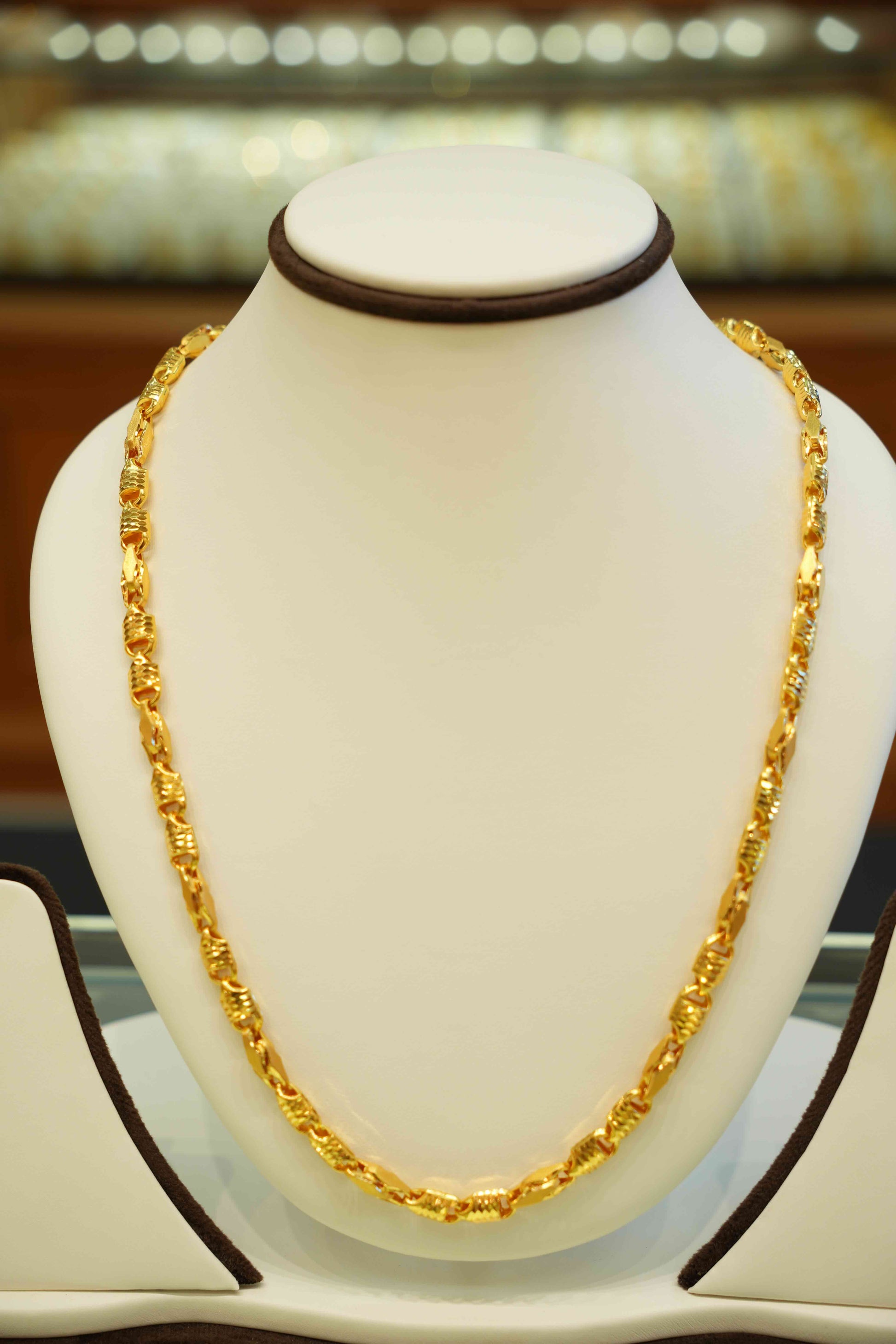 22K Gold Designer Men's Chain (22 Inches)