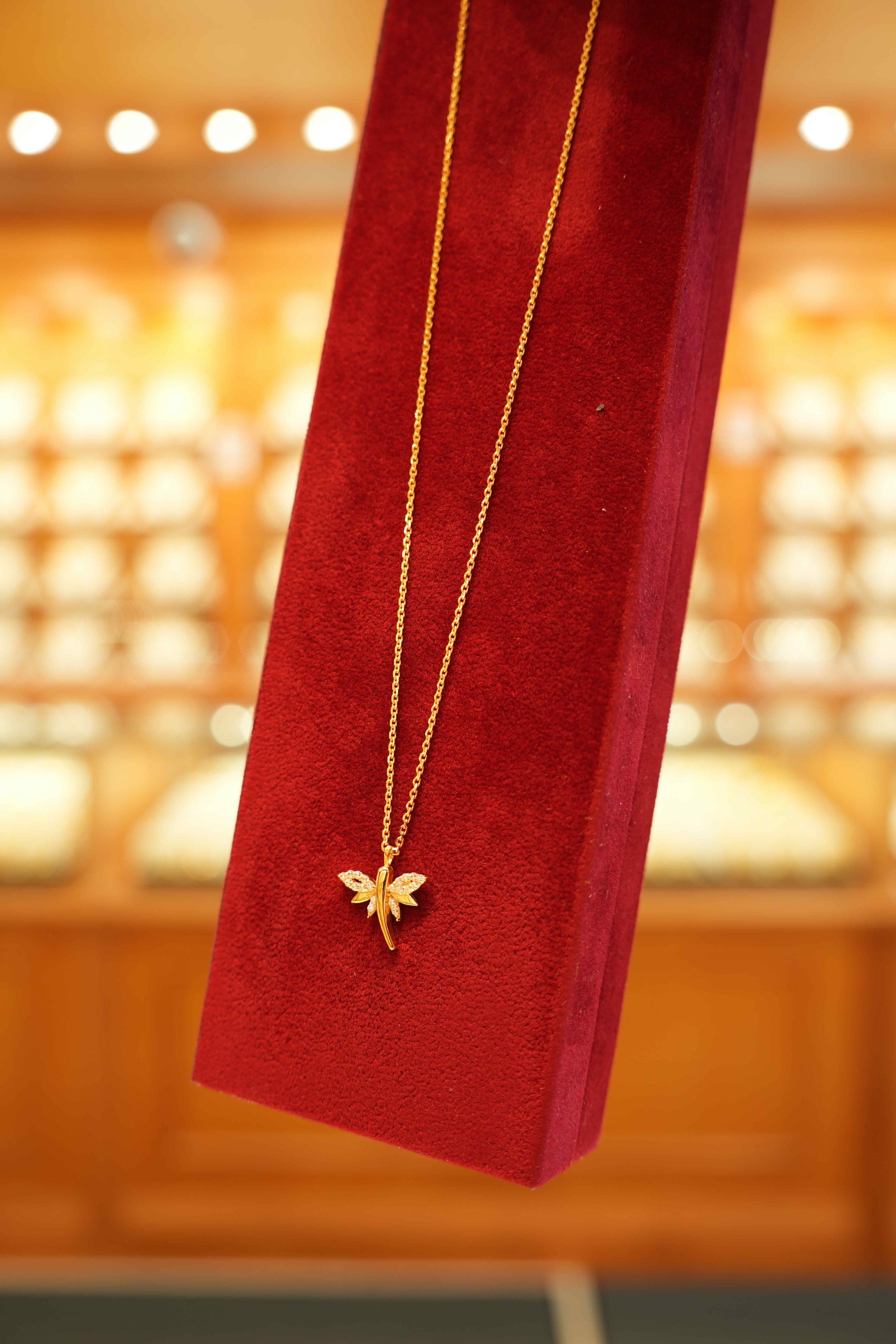 22K Gold Ladies Chain (18 Inches)