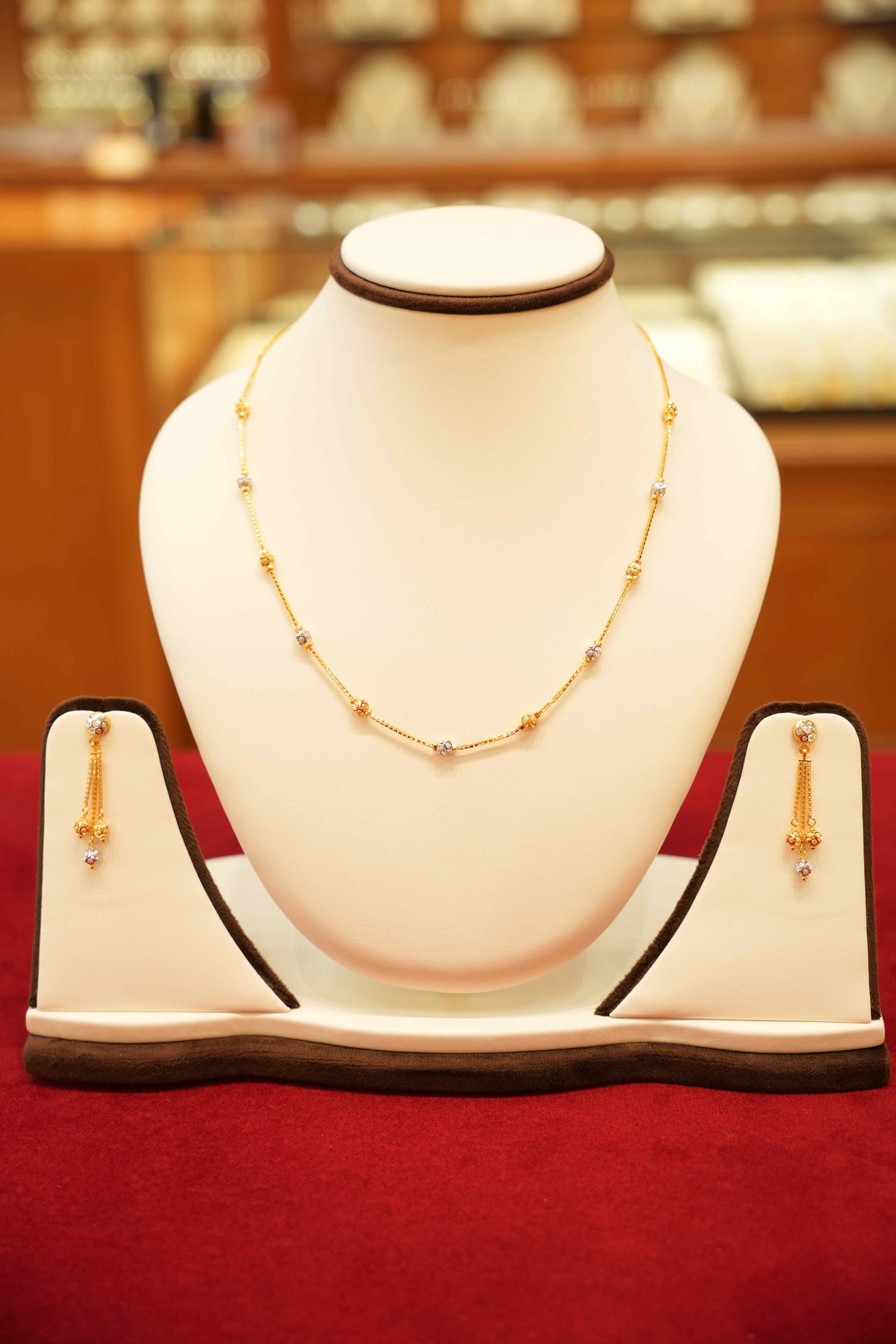 22K Gold Designer Necklace Set