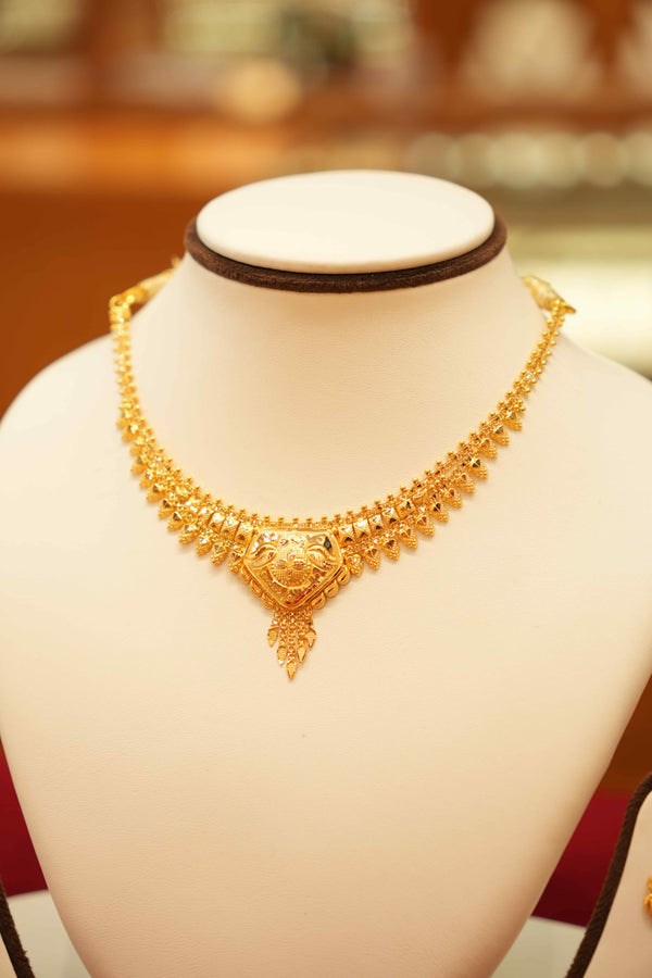 22K Gold Designer Necklace Set