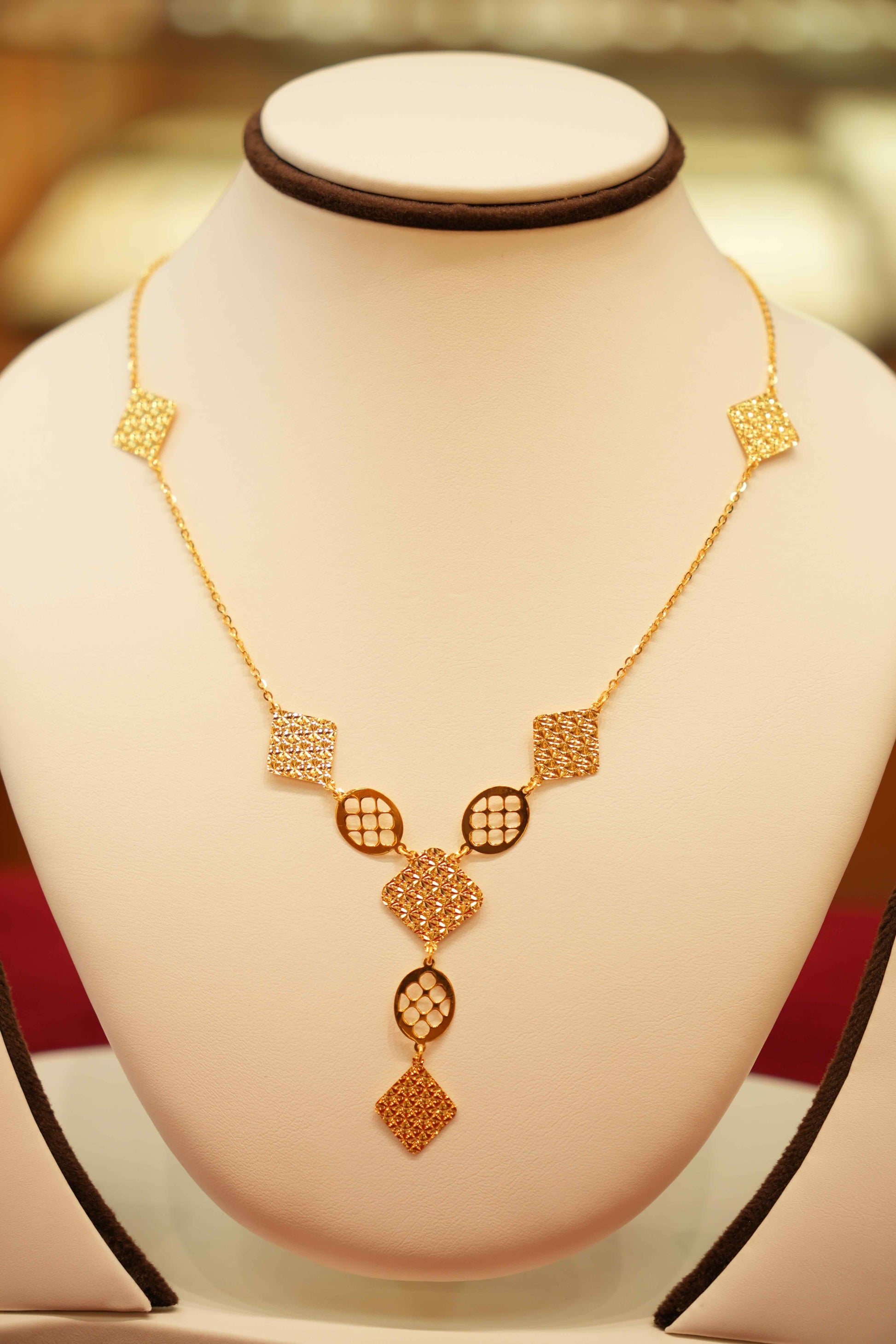 22K Gold Designer Necklace Set