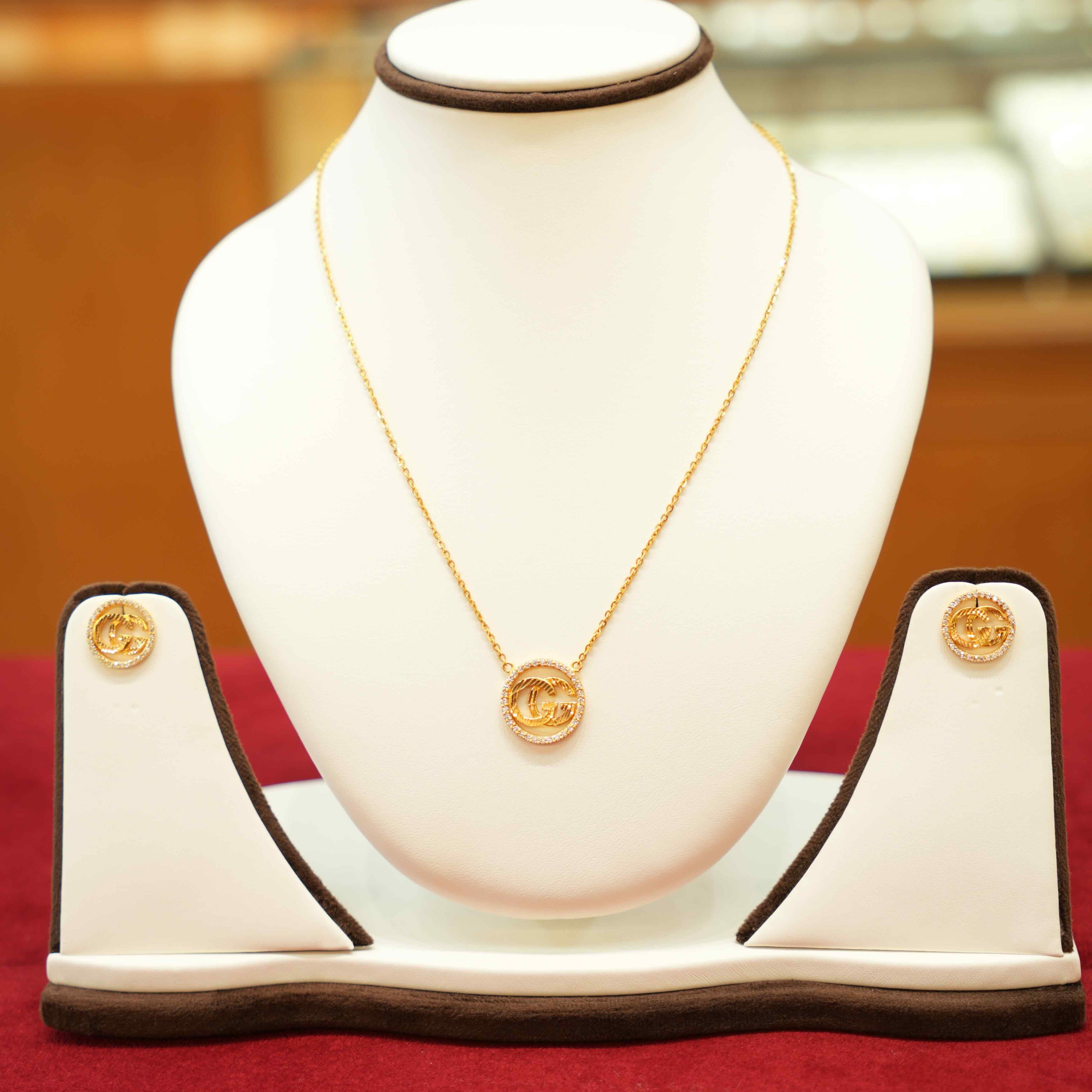 22K Gold Designer Necklace Set