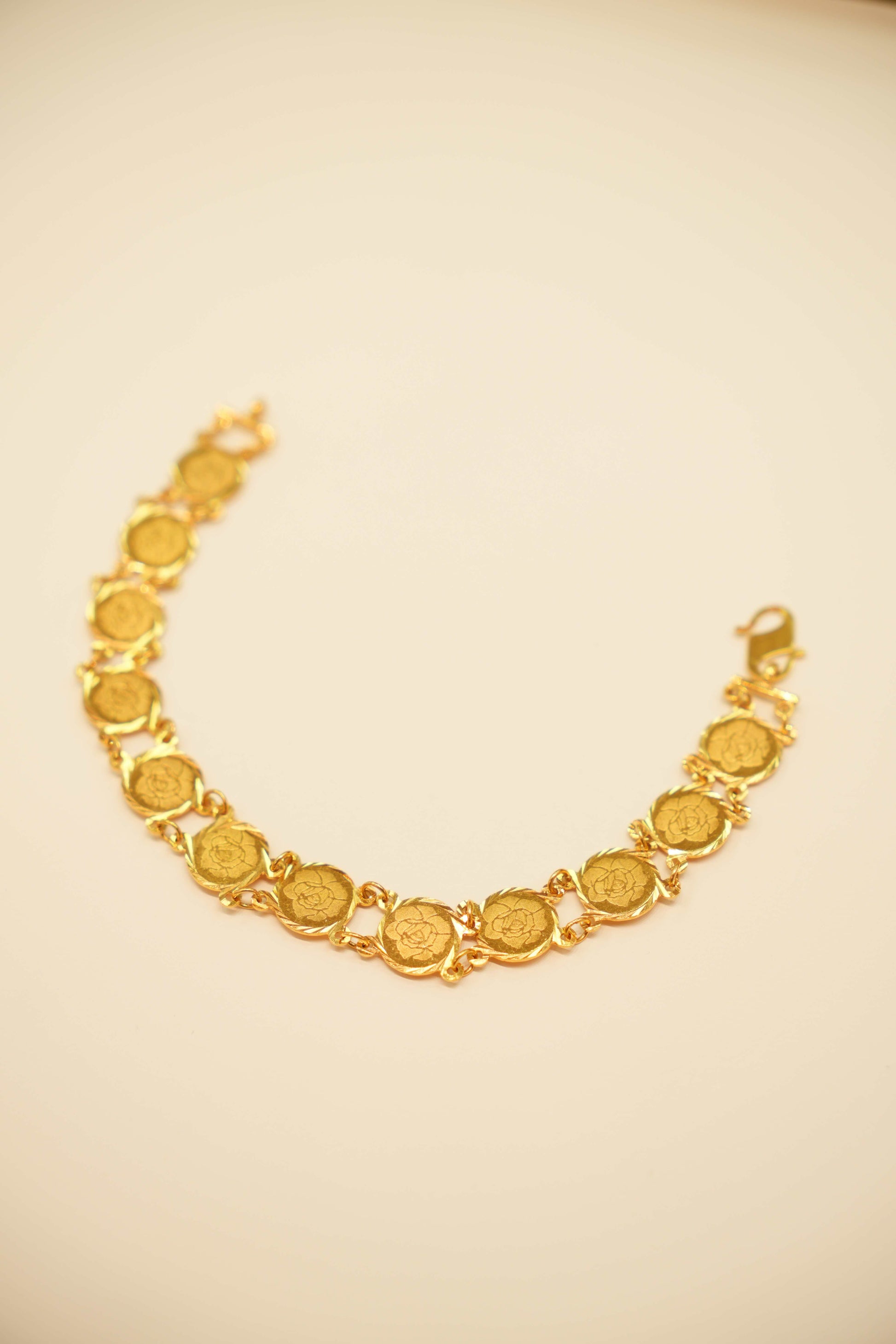 22K Gold Ladies Bracelet