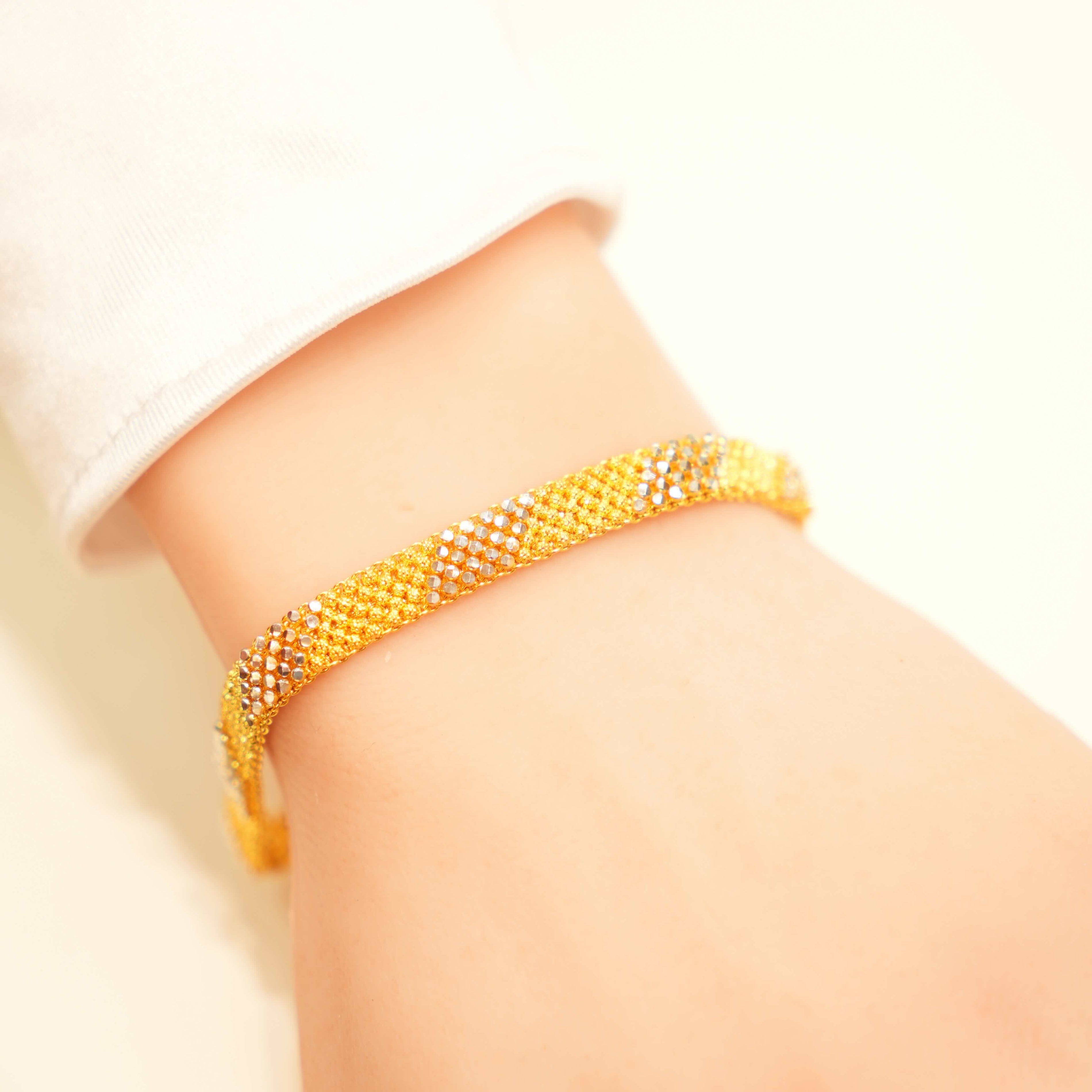 22K Gold Ladies Bracelet