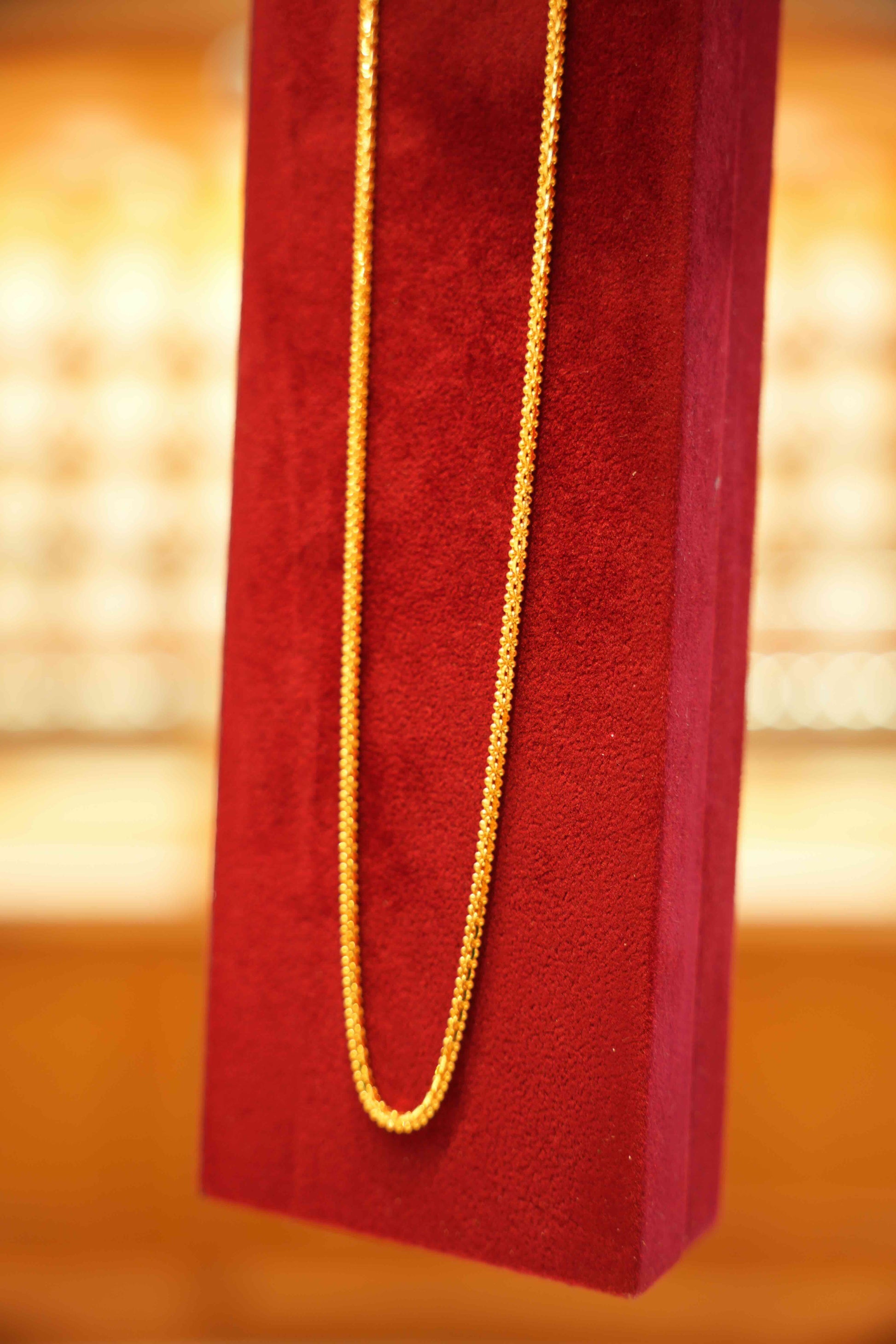 22K Gold Designer Men's Square Chain (20 Inches)