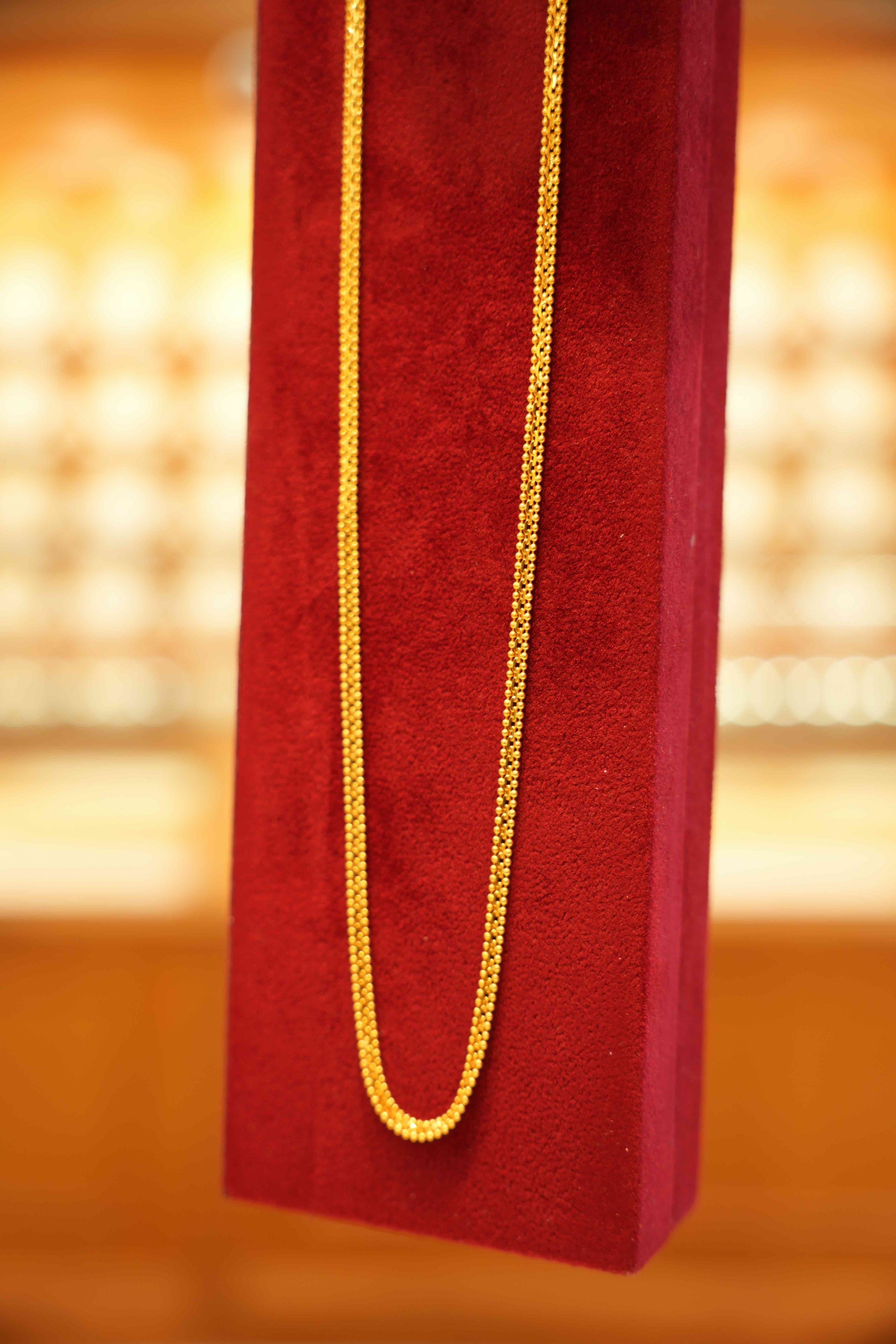 22K Gold Designer Men's Flat Chain (22 Inches)