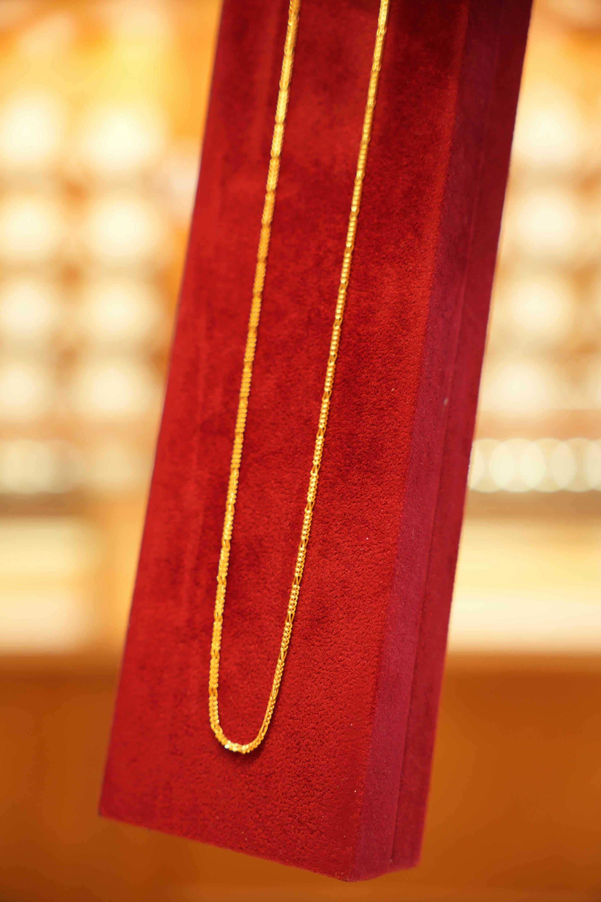22K Gold Designer Men's Chain (20 Inches)