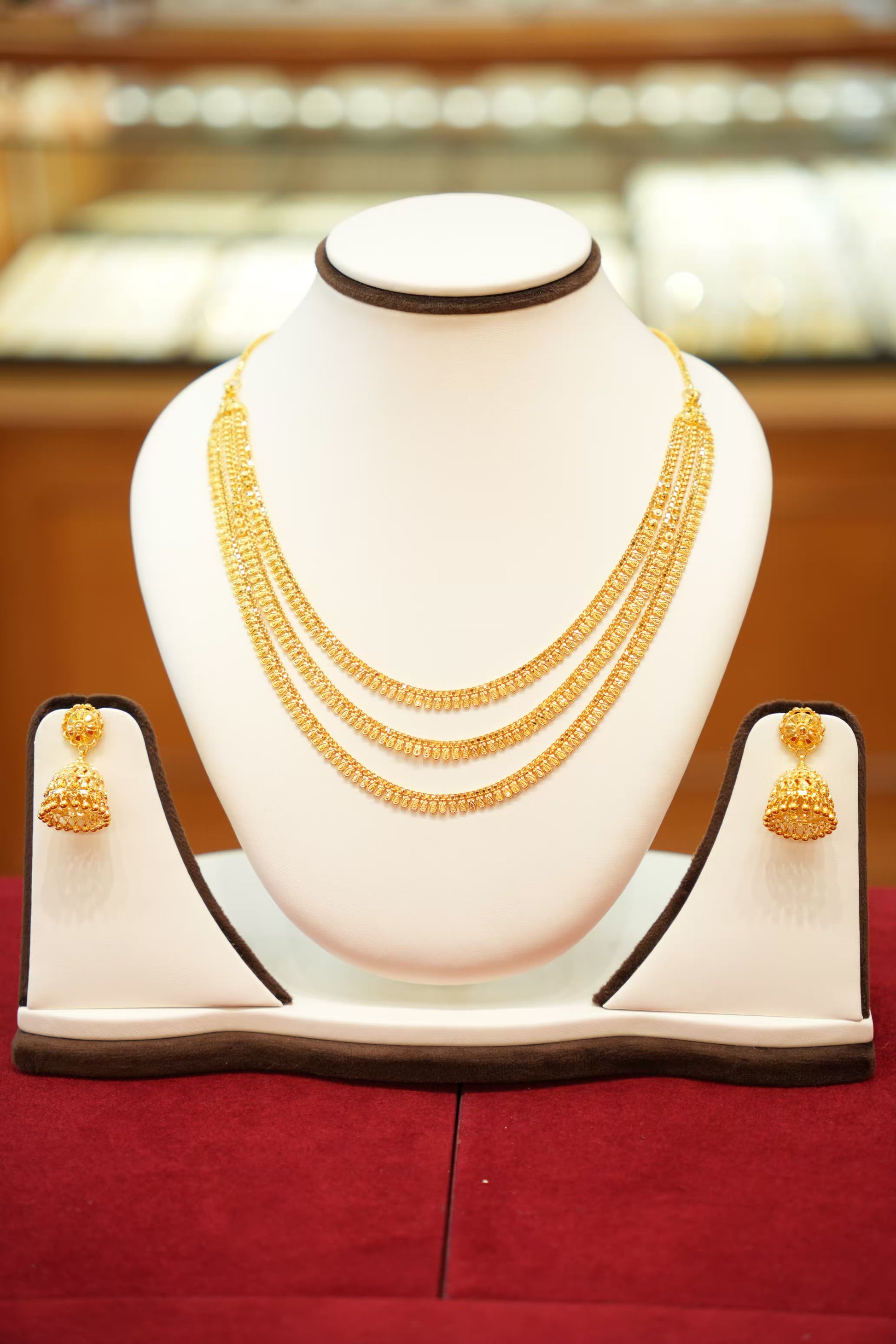 22Kt Gold Designer Necklace Set