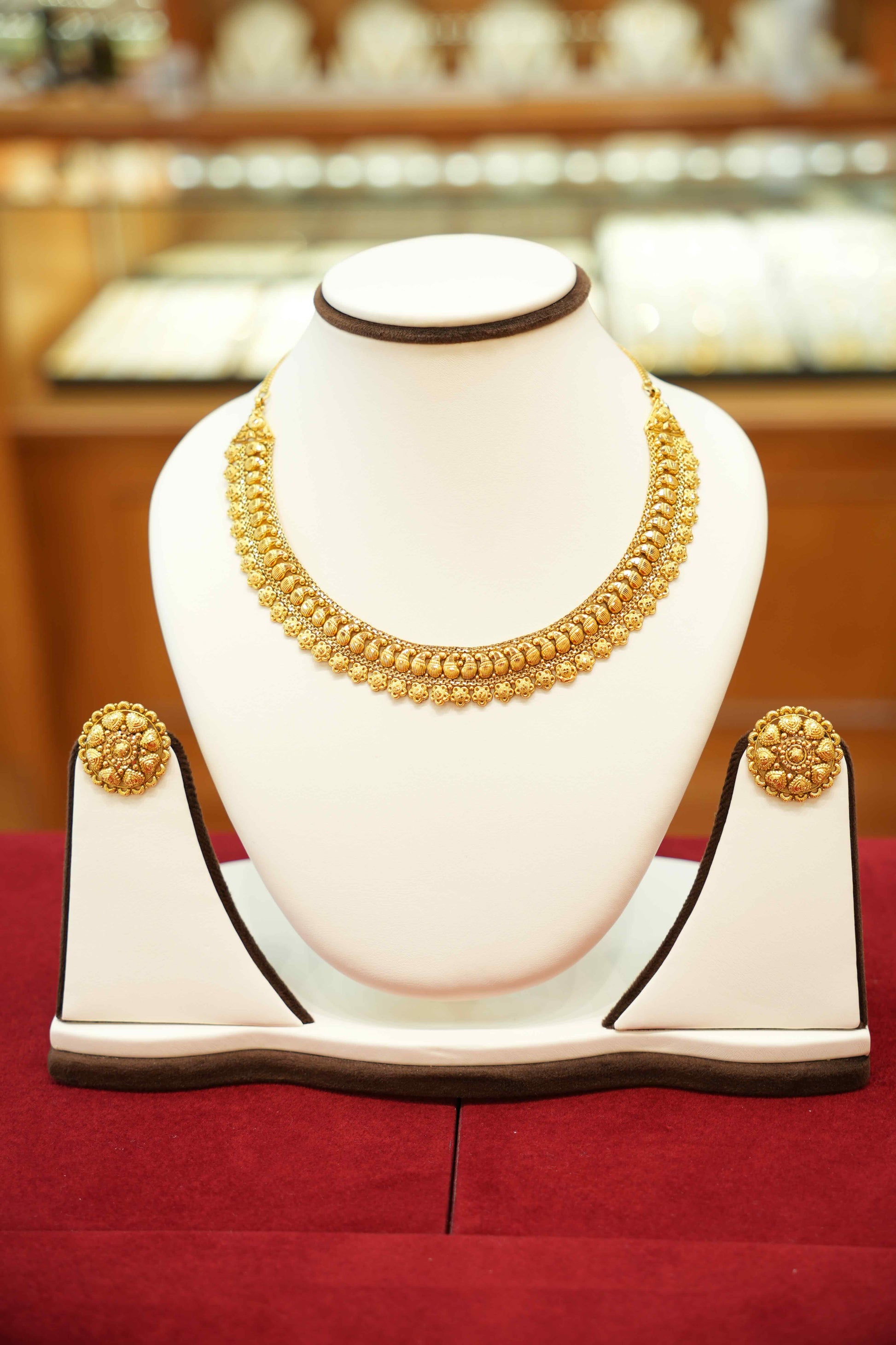 22K Gold Designer Antique Necklace Set