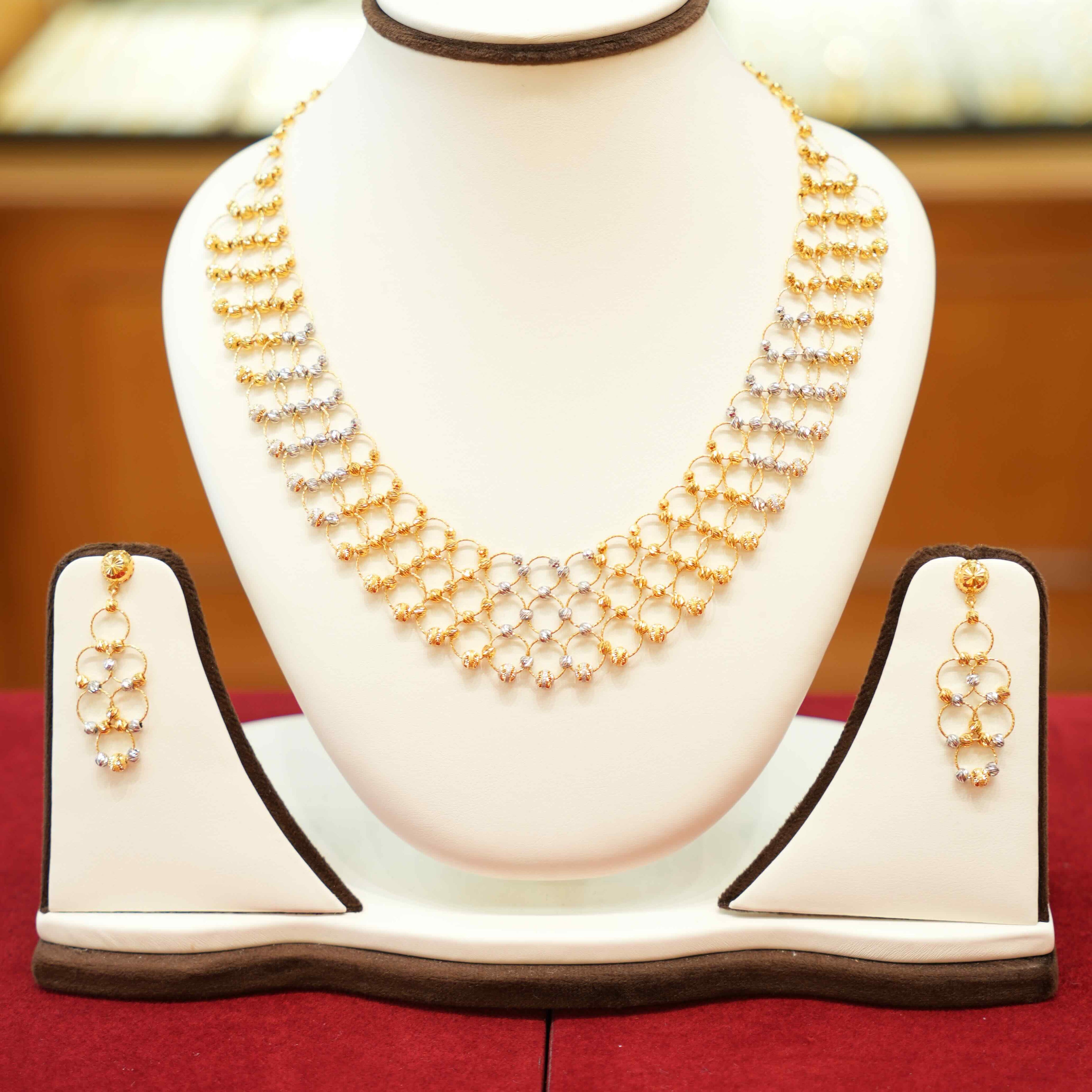 22K Gold Designer Necklace Set